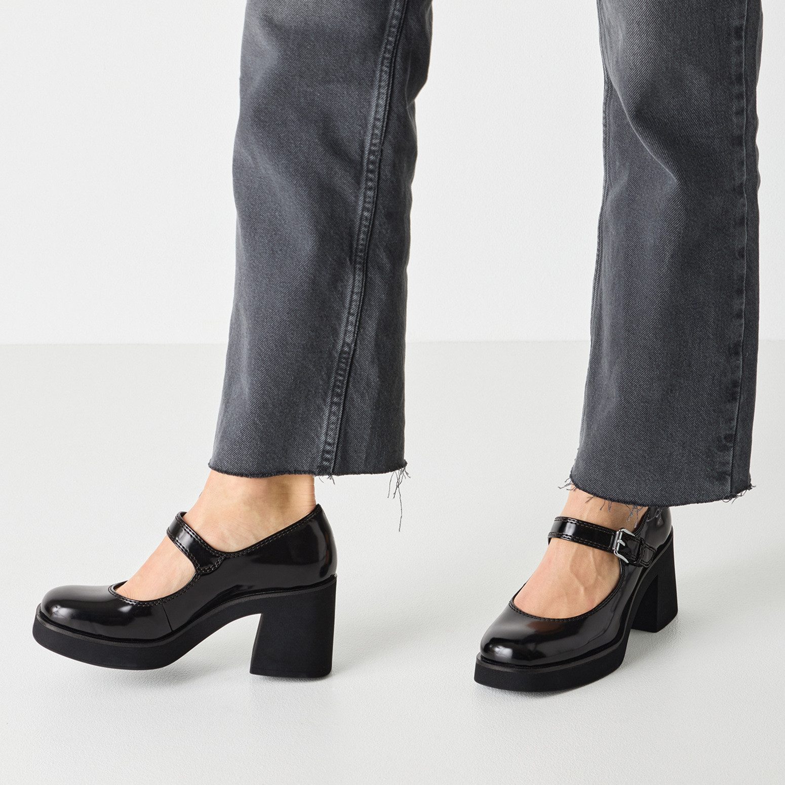 Tamaris Spangenpumps Blockabsatz, eleganter Spangenpumps, Schuh in veganer Verarbeitung