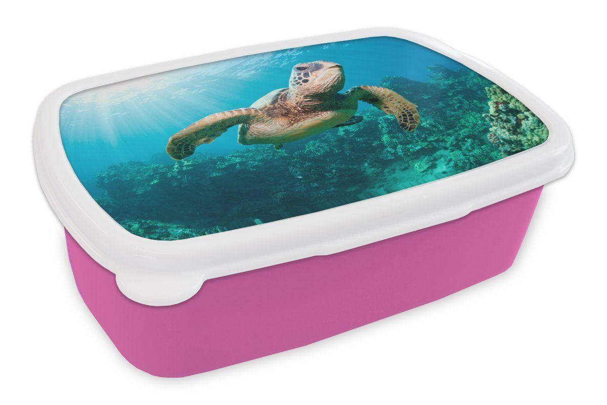 MuchoWow Lunchbox Schwimmende Schildkröte Fotodruck, Kunststoff, (2-tlg), Brotbox für Erwachsene, Brotdose Kinder, Snackbox, Mädchen, Kunststoff rosa