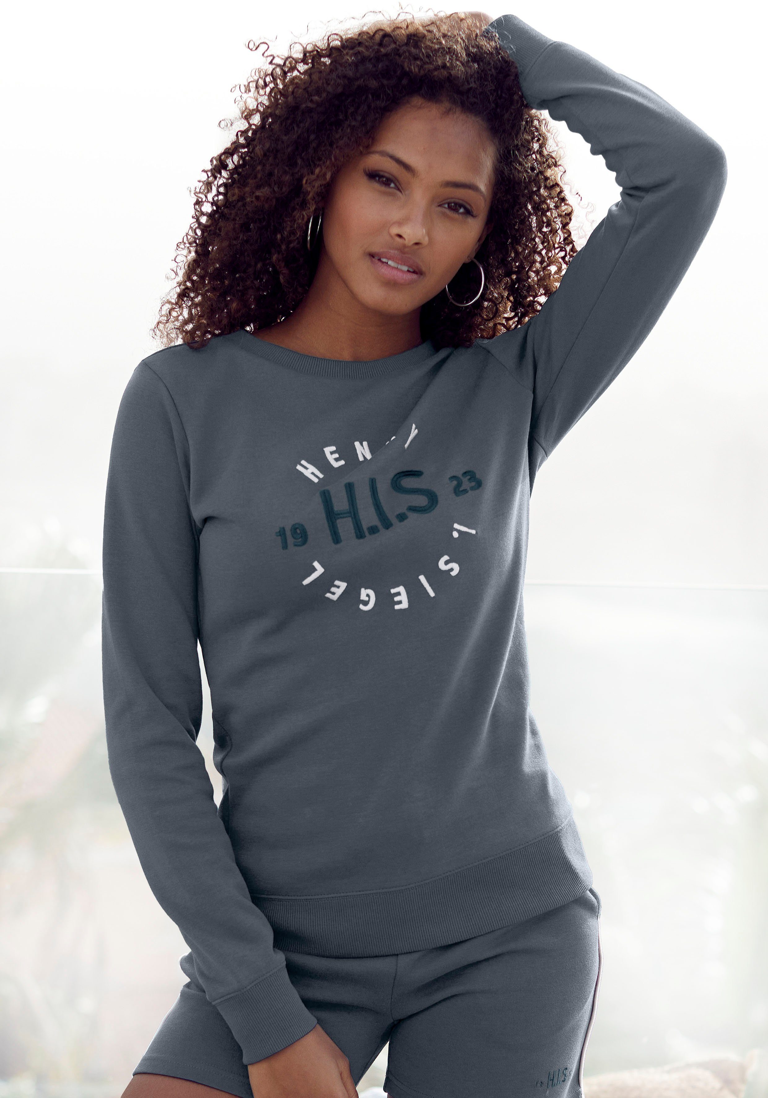 H.I.S Sweatshirt mit großer Logo Stickerei, Loungeanzug navy