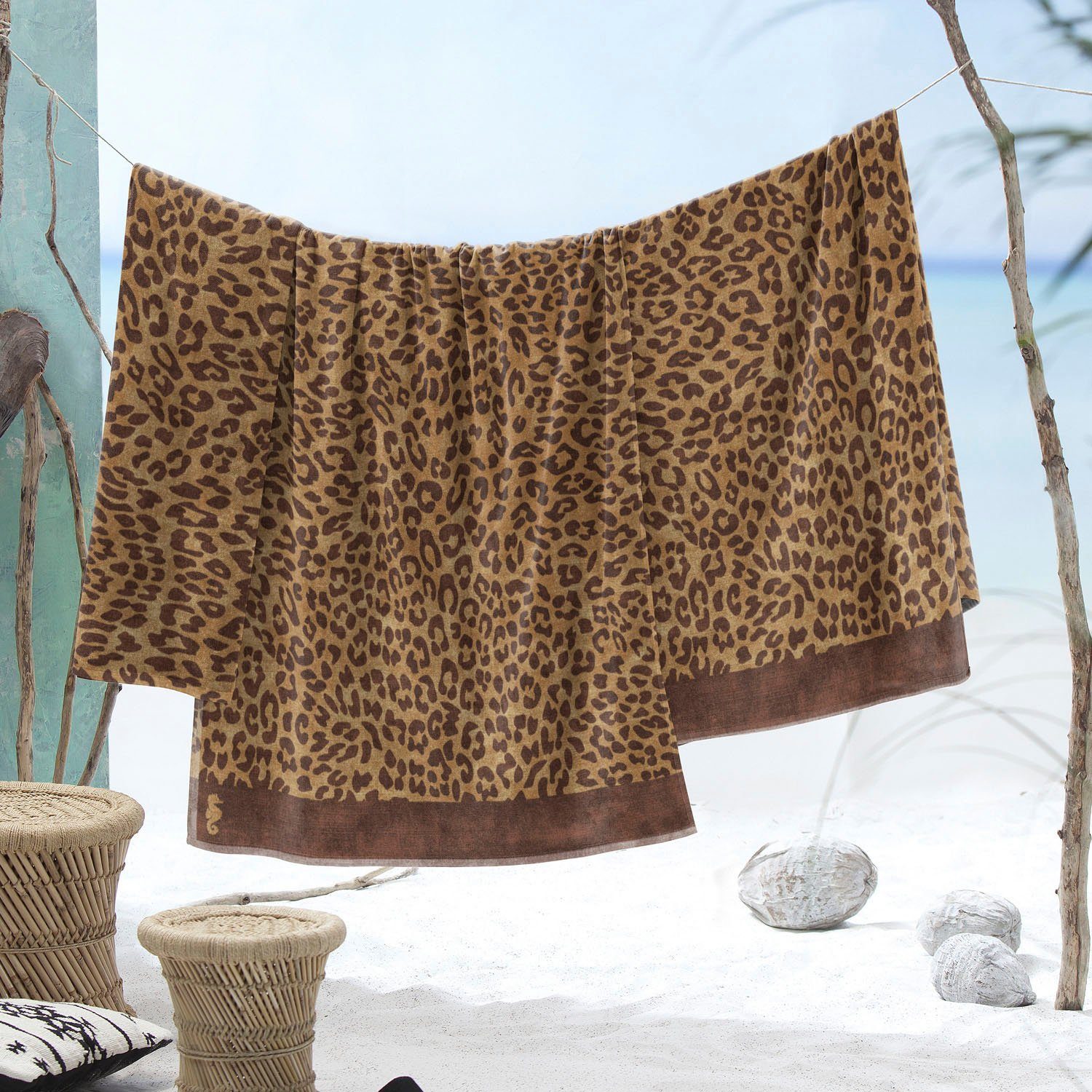 Animalprint Strandtuch mit Jacquard-Velours (1-St), Seahorse camel Jaguar,