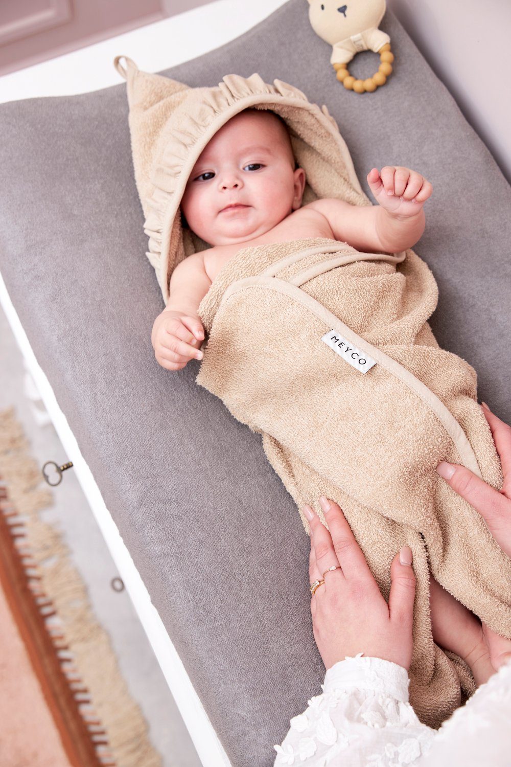 Meyco Baby Kapuzenhandtuch Ruffle Sand, Frottee günstig online kaufen