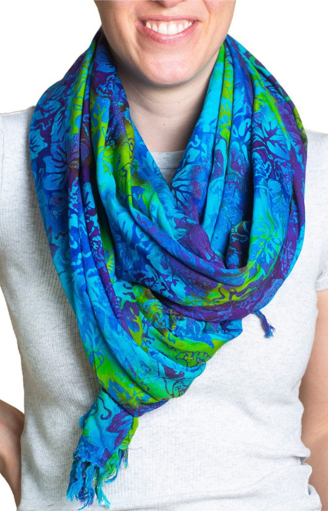 PANASIAM XXL-Schal Schal Wachsbatik für jede Jahreszeit egal ob als Schultertuch, Strandtuch Sarong oder Wickelkleid aus wunderbar weicher Viskose