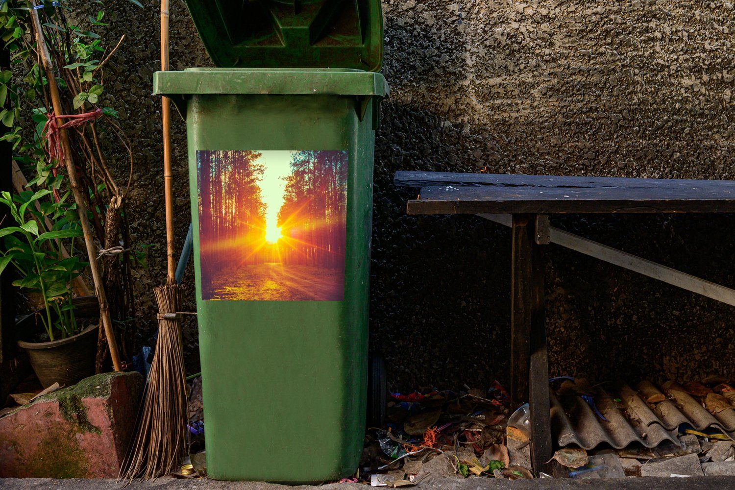 Abfalbehälter Container, Natur MuchoWow Sticker, - Sonnenuntergang - Mülltonne, Bäume Wald (1 St), Wandsticker Mülleimer-aufkleber, -