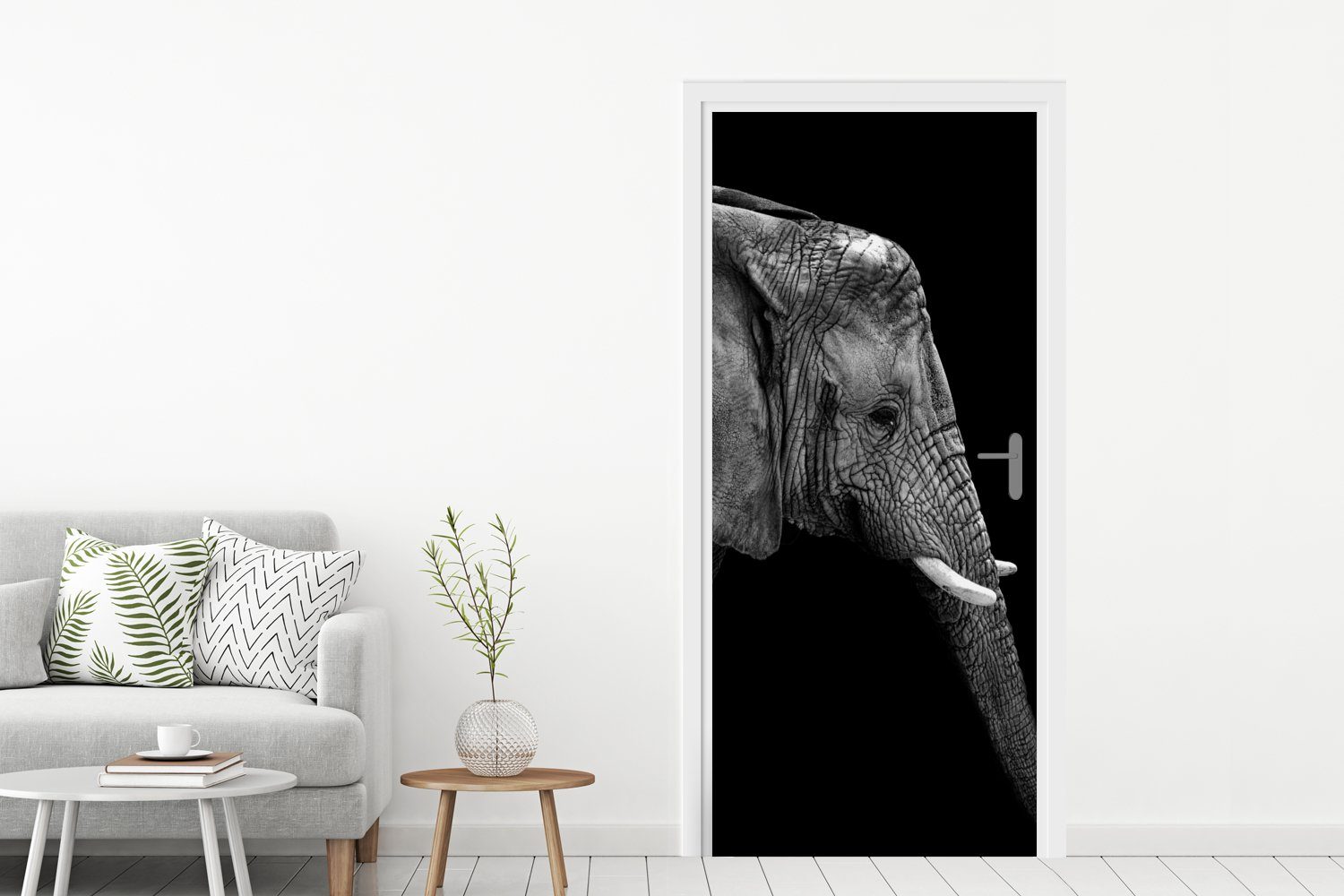 Tür, cm - Schwarz - Fototapete weiß (1 75x205 und - Elefant Türtapete Tiere, bedruckt, Türaufkleber, St), für Porträt MuchoWow Matt,