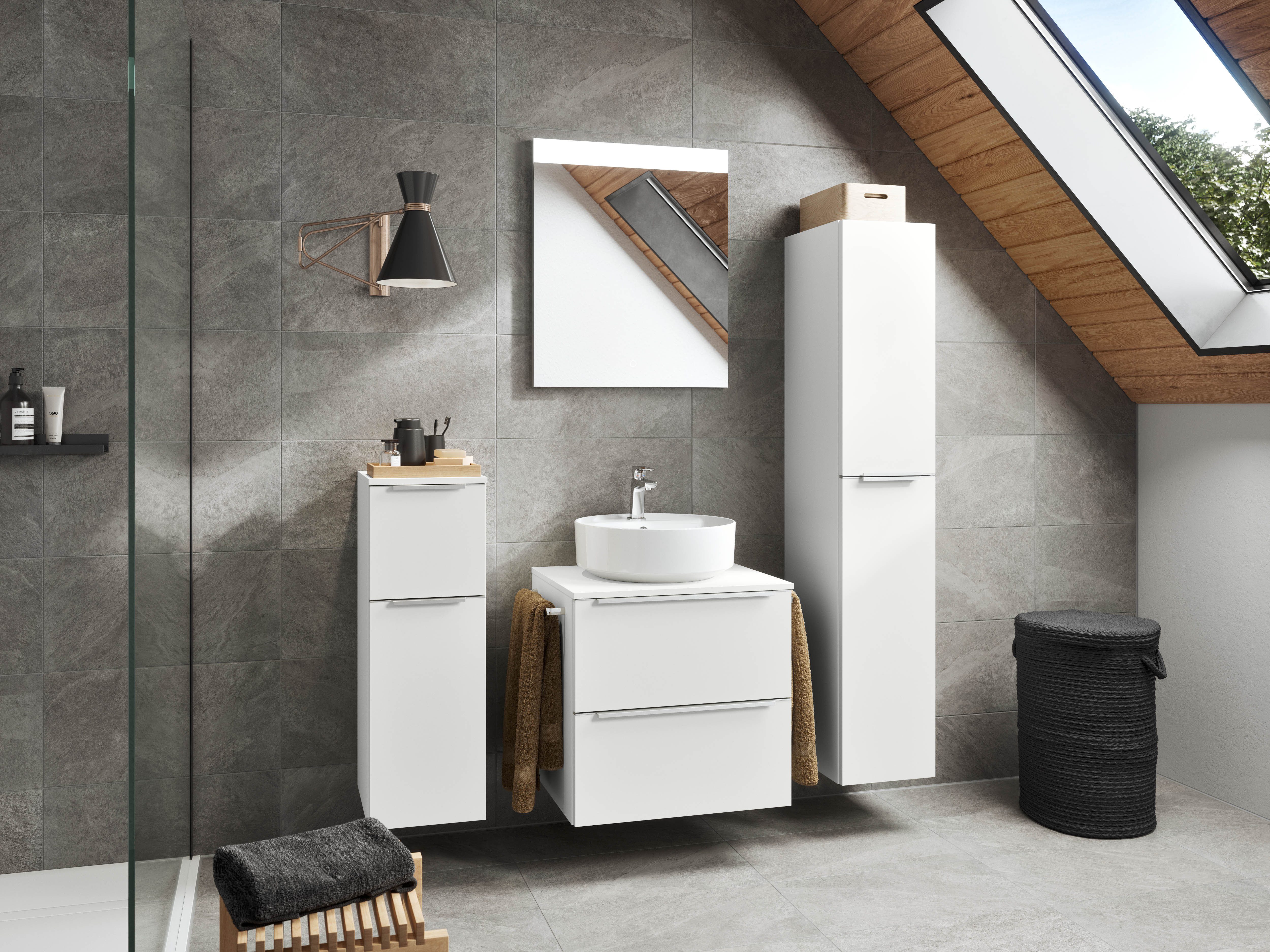 nobilia® Badmöbel-Set Alvene, (2-St., vormontiert, mit Soft-Close), inkl. Spiegel mit Touch-Sensor, in vier Breiten