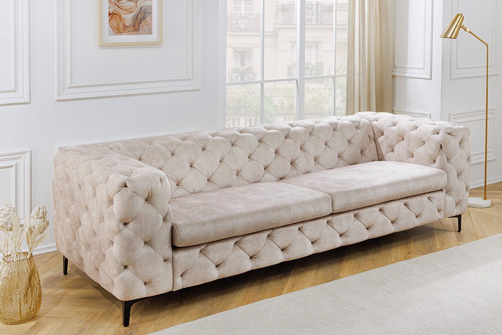 riess-ambiente 3-Sitzer MODERN BAROCK 235cm champagner beige – Samt, Federkern, Einzelartikel 1 Teile, Chesterfield-Design mit Ziersteppung – ideal für Wohnzimmer