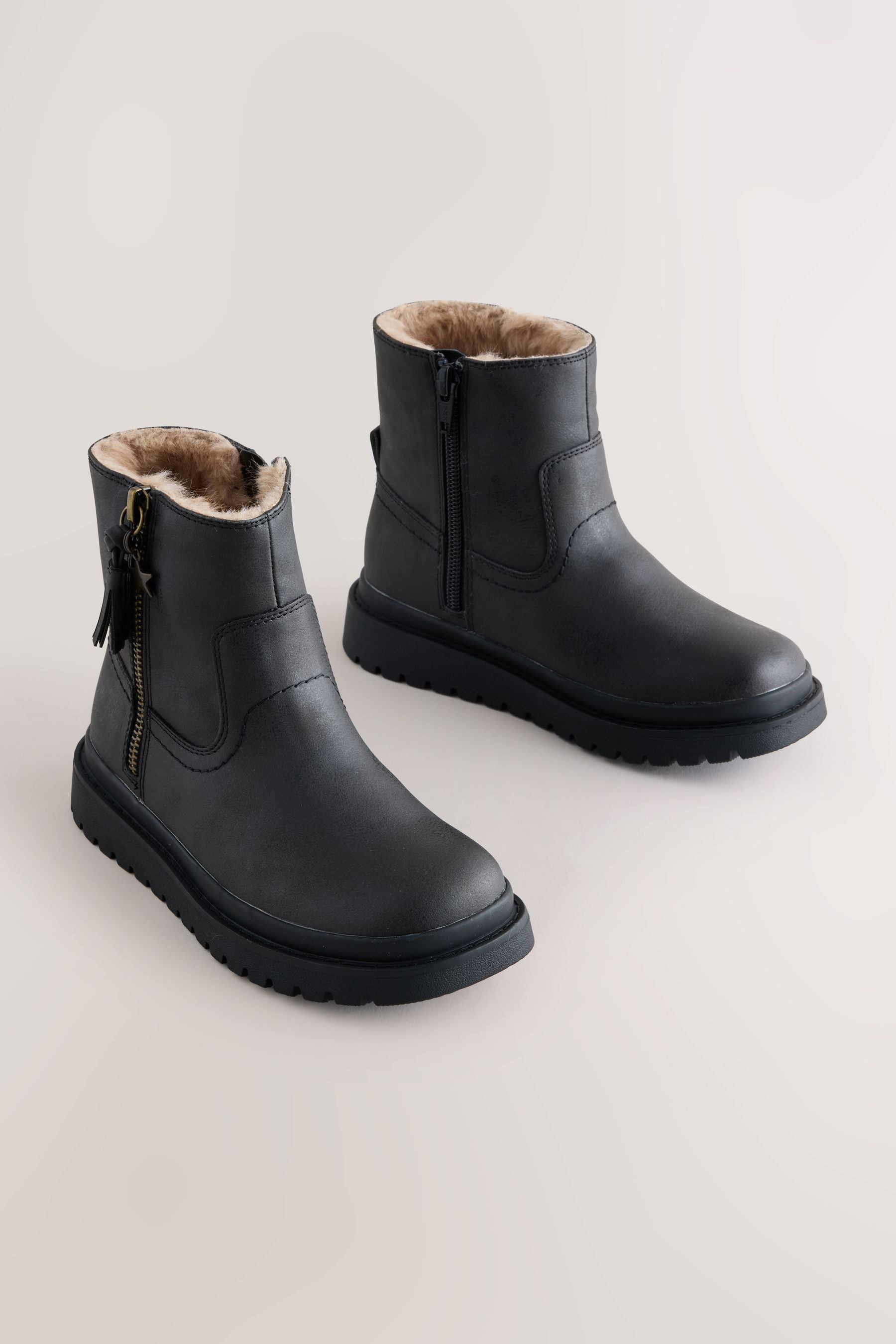 Next Stiefel mit Fransen, weite Passform Stiefel (1-tlg)