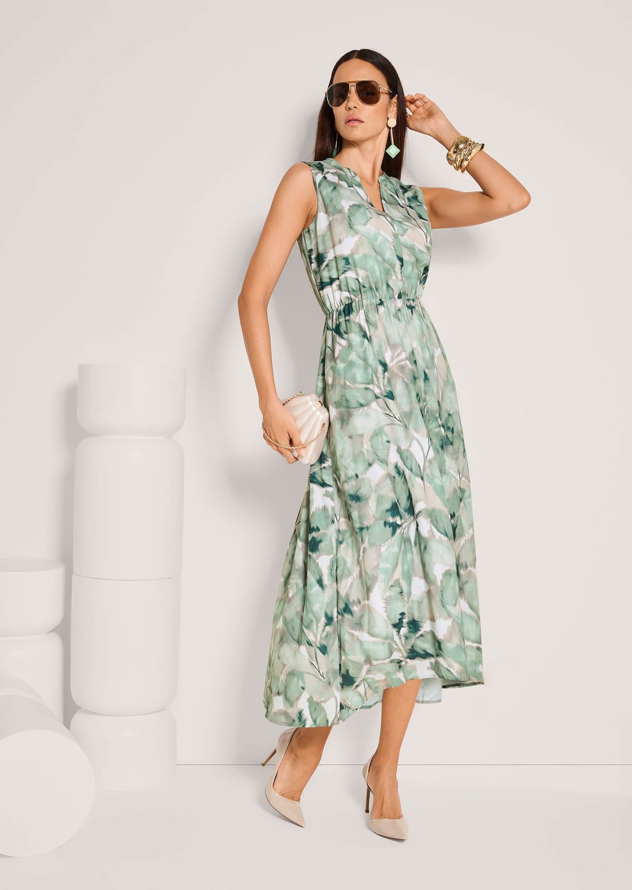 MADELEINE Maxikleid Midikleid mit floralem Muster Sommerkleid mit Rundhals mit V-Schlitz, Wadenlänge und ohne Arm