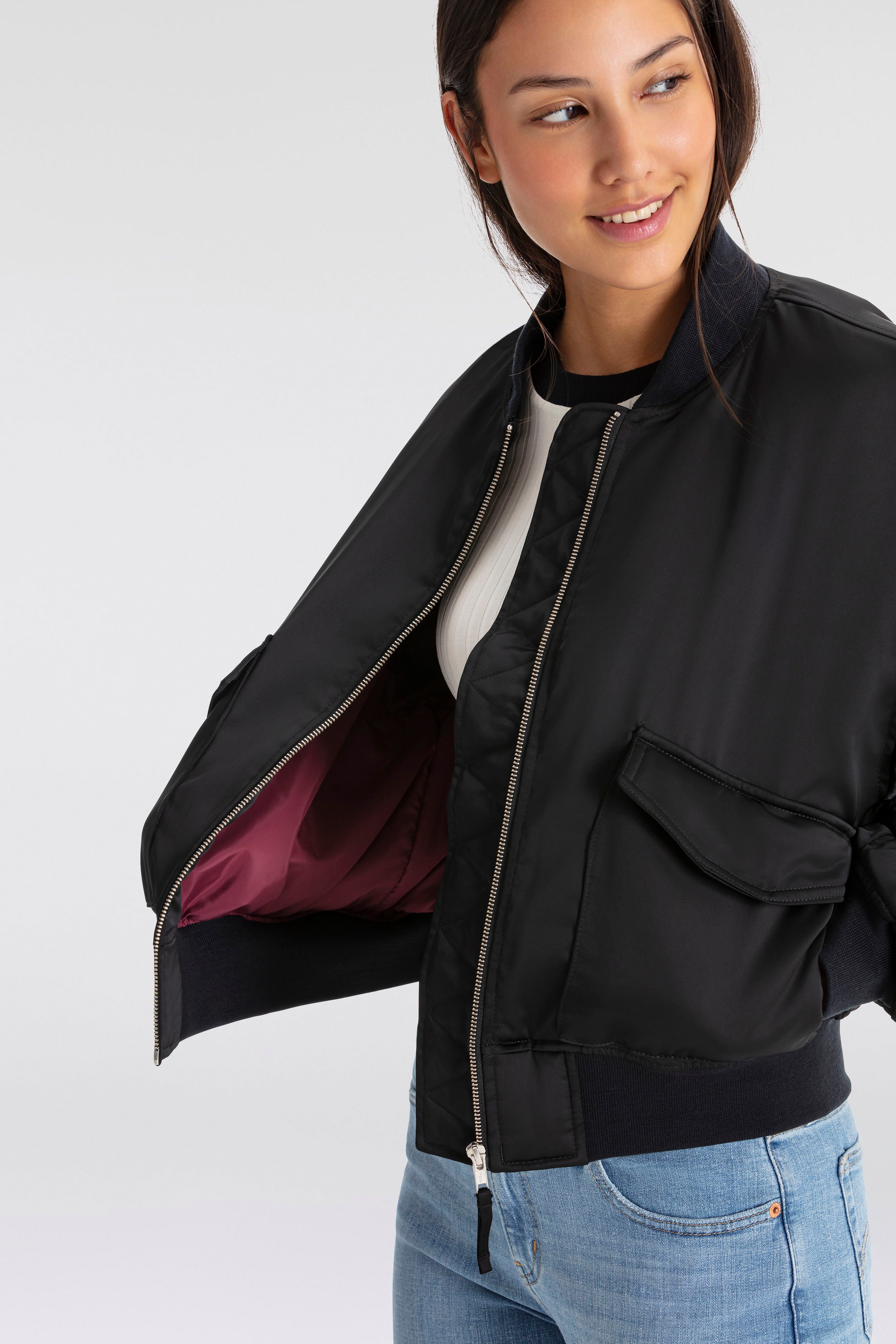 Levi's® Collegejacke ANDY TECHY JACKET mit Taschen