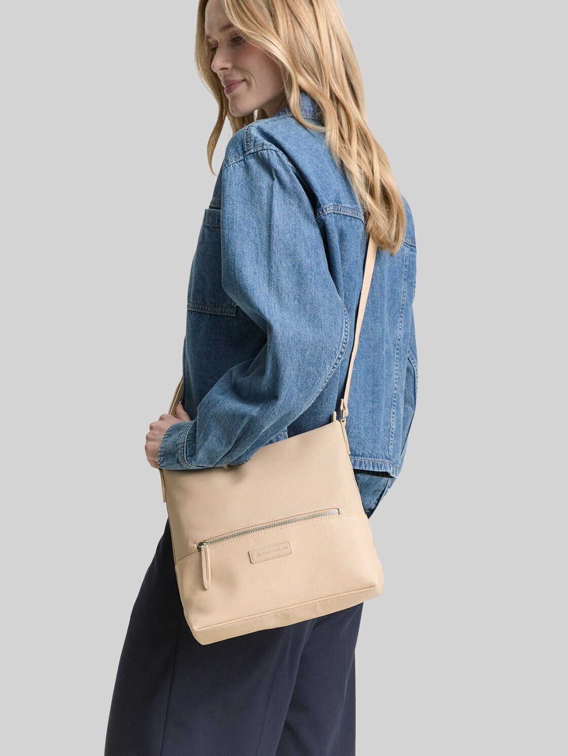 TOM TAILOR Umhängetasche Bags, TTGIA M Umhängetasche aus Lederimitat