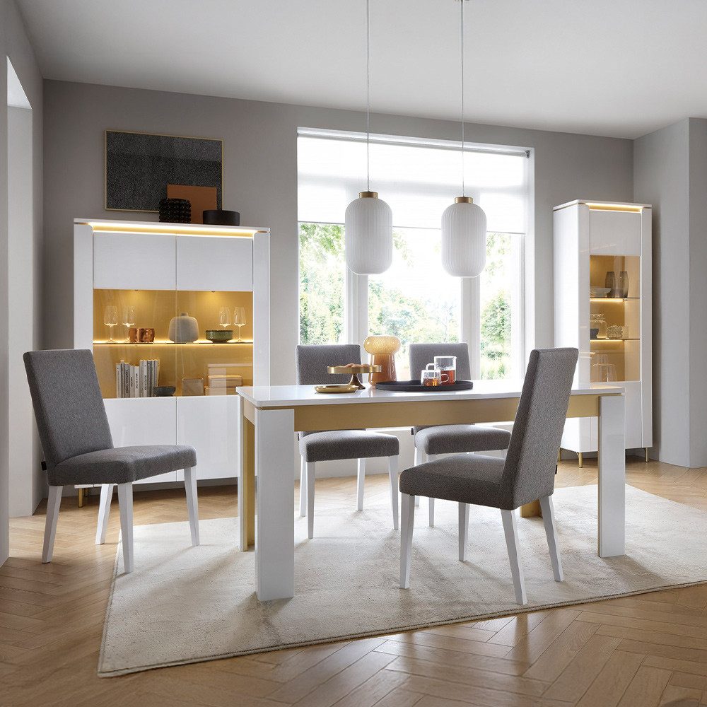 Lomadox Esszimmer-Set LUKA-129, (Spar-Set, 3-St., Esstisch Vitrine Vitrinenschrank), weiß mit goldfarbenen Akzenten