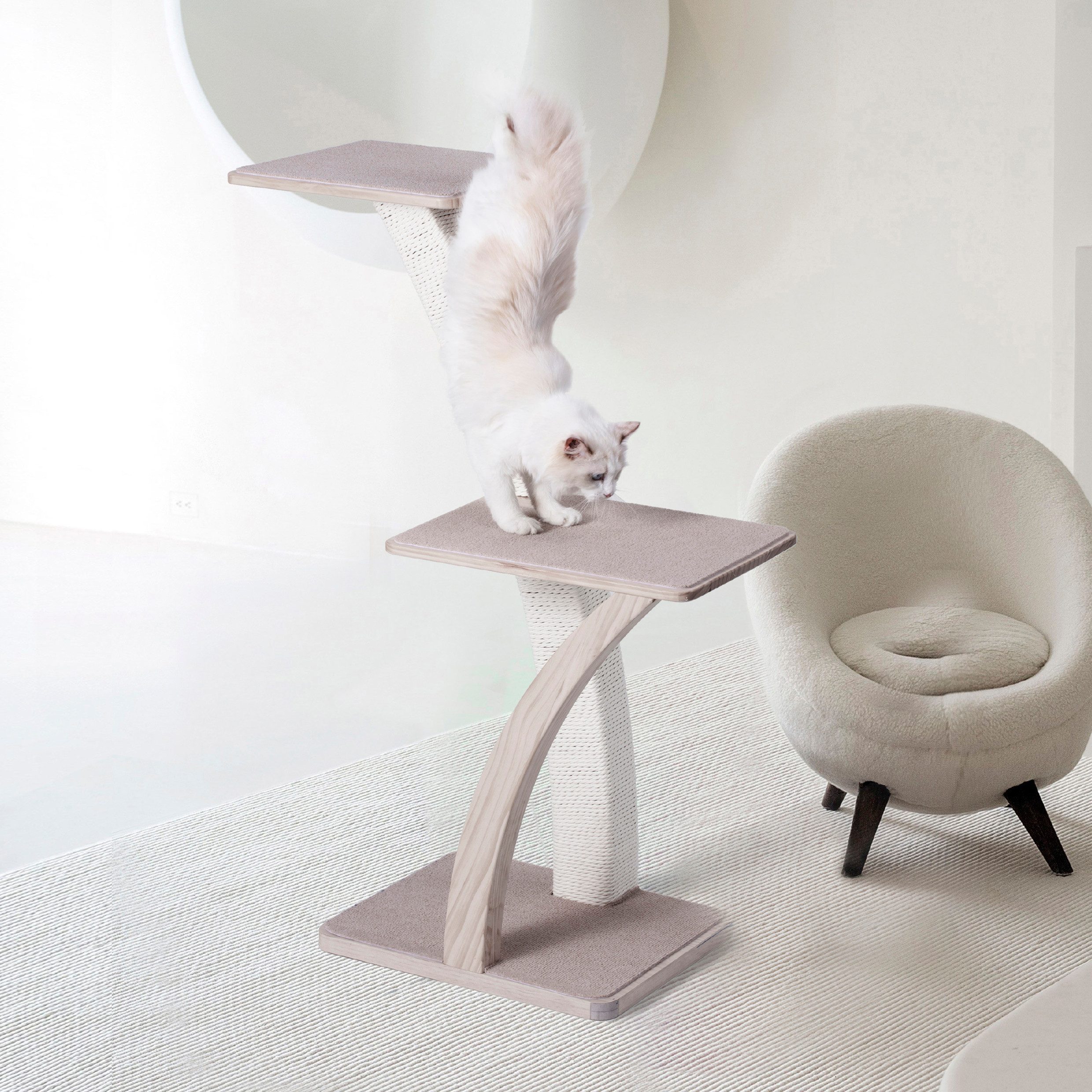 PetRhein Kratzbaum stilvoller Katzenbaum Coconut aus robustem Massivholz mit Plüschbällen, 2 Plattformen, Kletterbaum, Katzenmöbel mit Sisal, mit Spielzeug