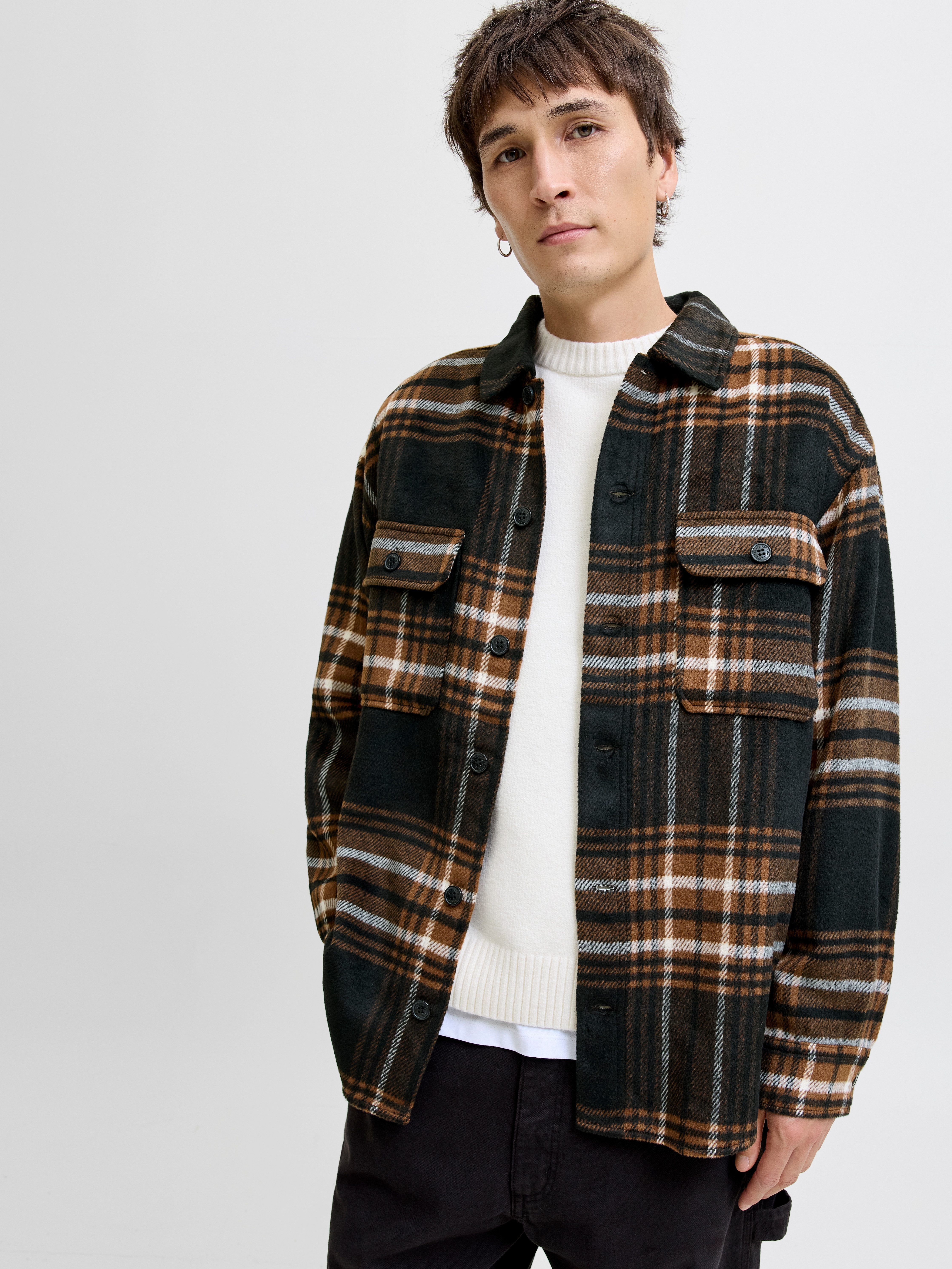 Jack & Jones Langarmhemd JJEBRADLEY OLLIE OVERSHIRT LS NOOS mit Brusttasche günstig online kaufen