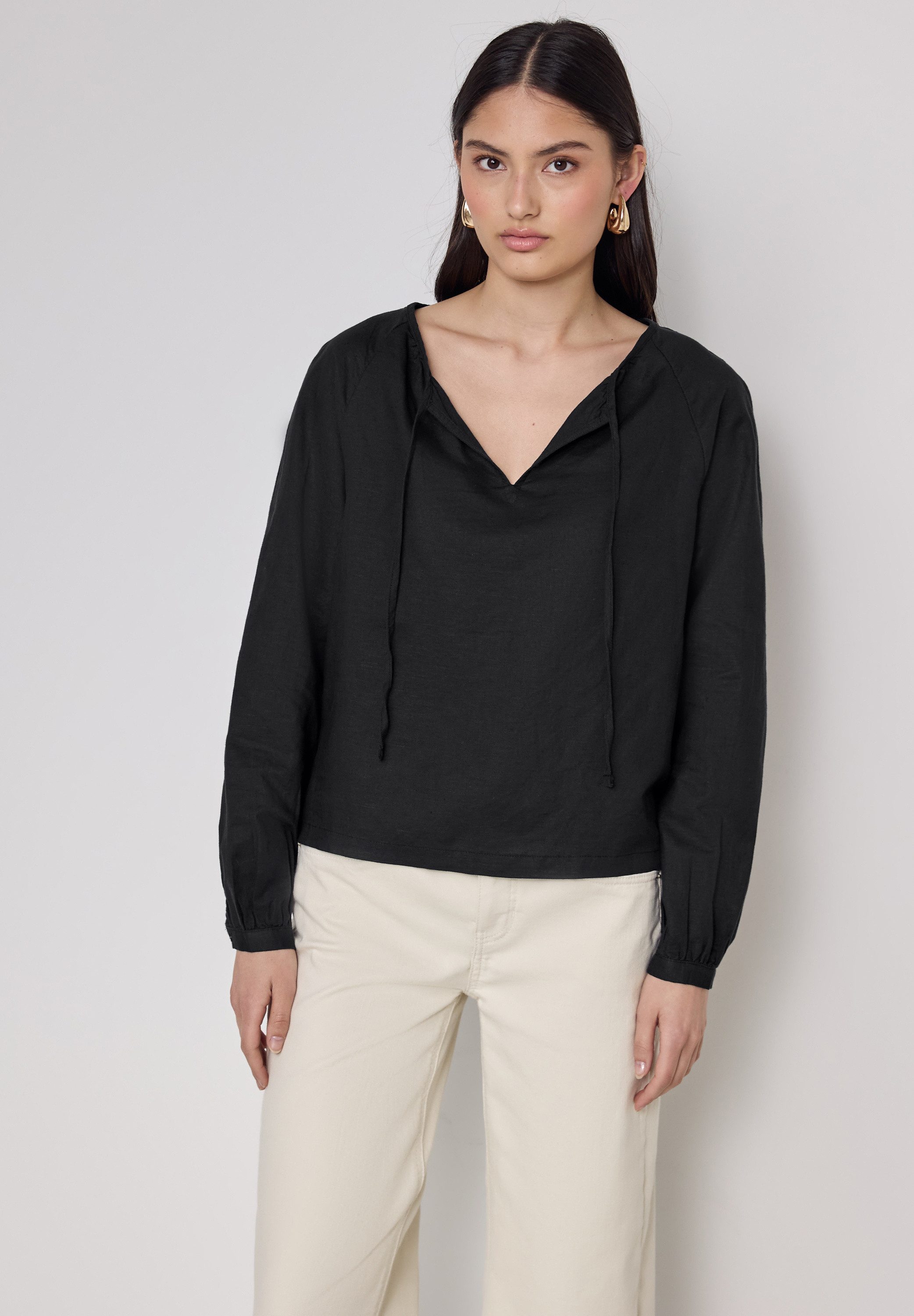 STREET ONE STUDIO Langarmbluse mit Cut-Out günstig online kaufen