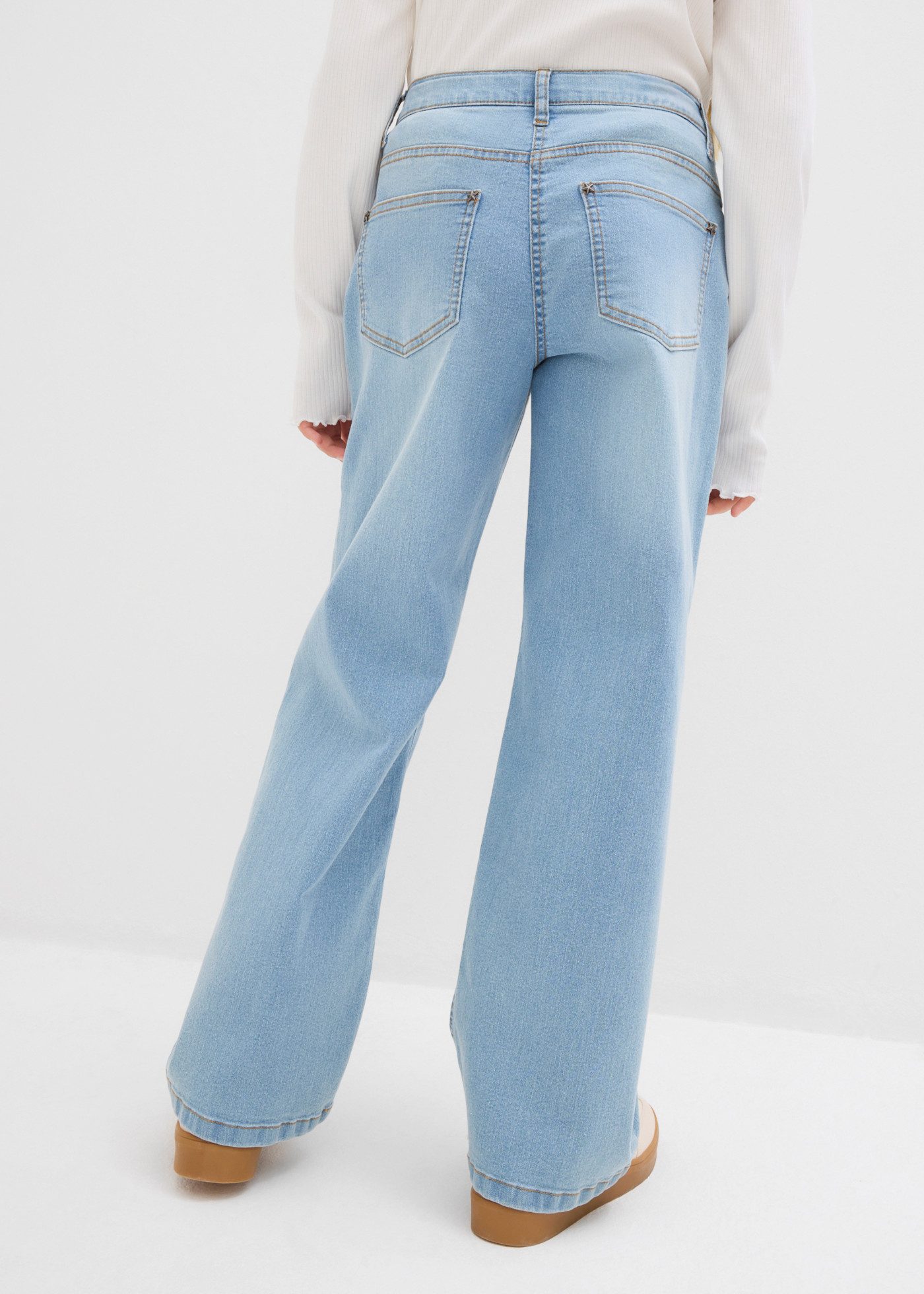 bonprix Weite Jeans lockere Passform, Mid Waist, mit Five-Pocket-Style – Bild 2 von 5