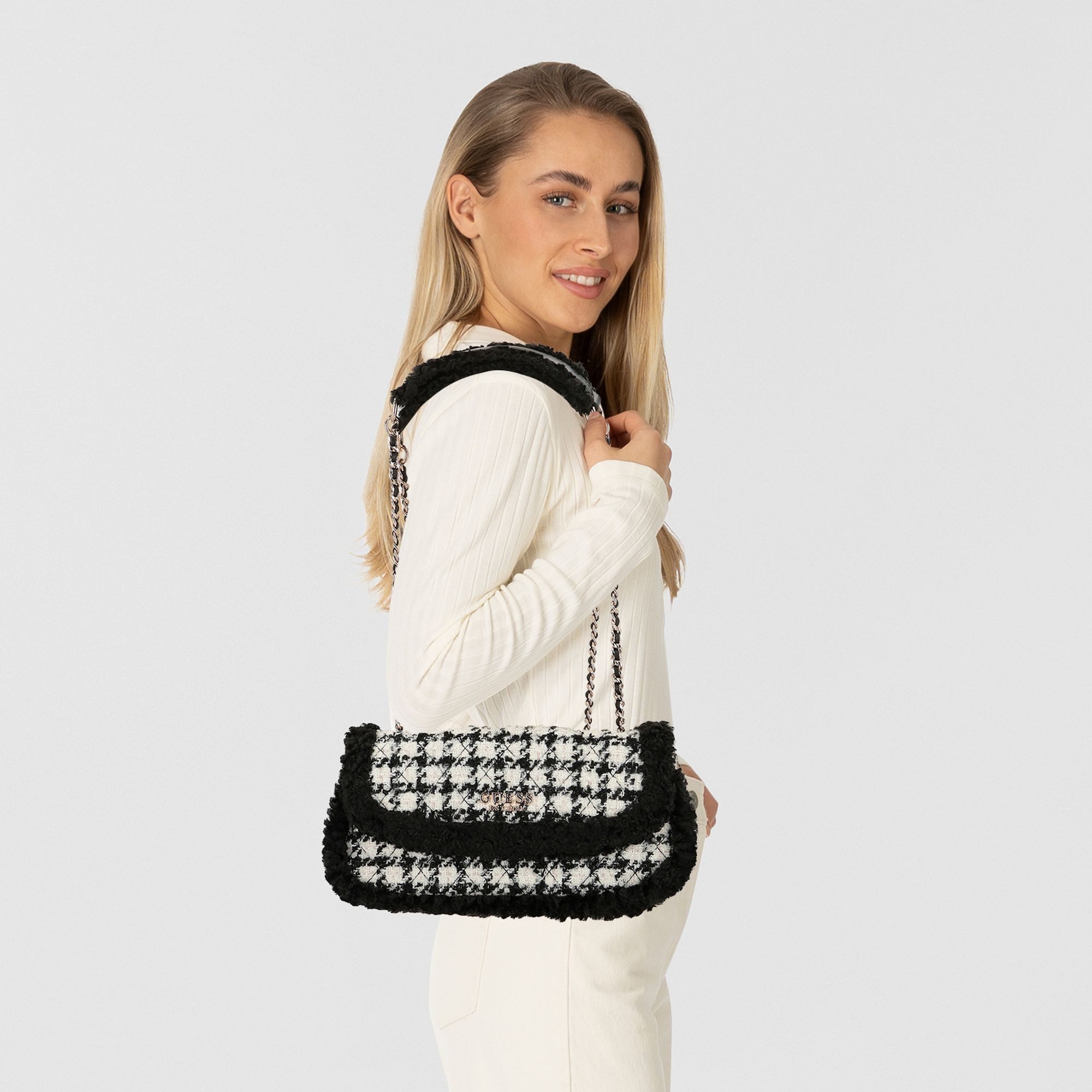 Guess Schultertasche Christi, Polyester günstig online kaufen