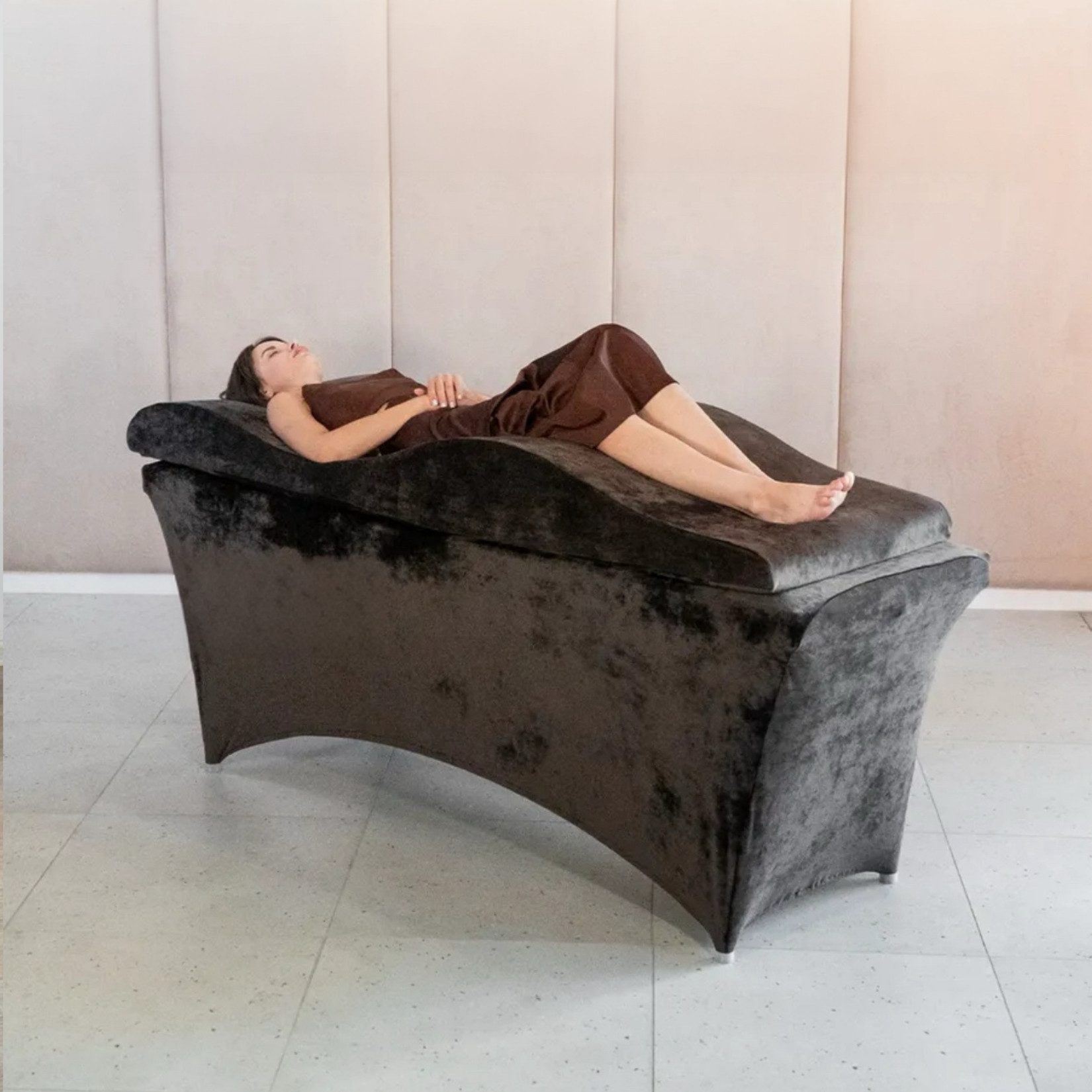 STM Company Massageliege Wave Matratze (Curved topper) mit Memory Foam, Liegenbezug, Set (180x60 / 190x70 cm, für Wimpernverlängerungen, PMU), für Kosmetikliege, Behandlungsliege, Wimpermstudio