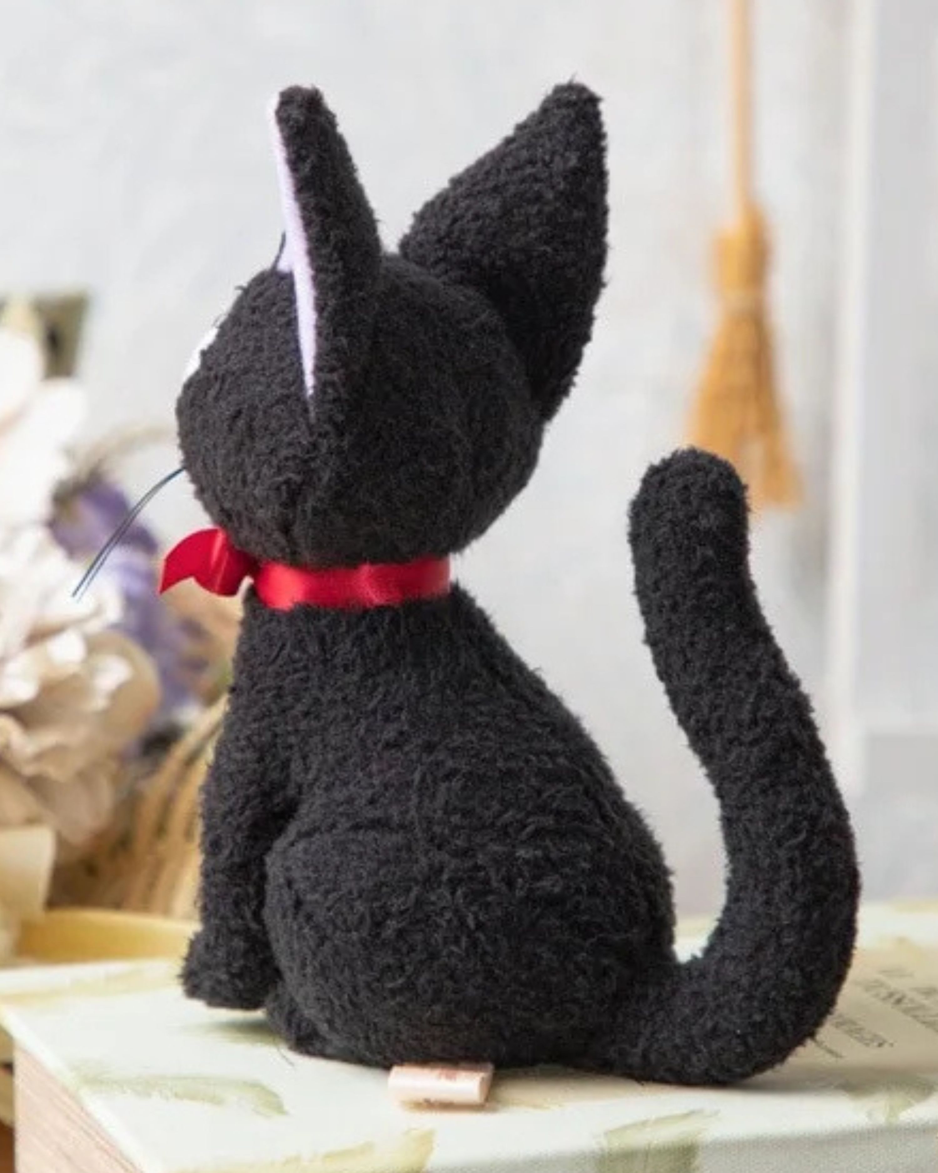 SEMIC Plüschfigur Kikis kleiner Lieferservice Plüschfigur Jiji sitzend klein