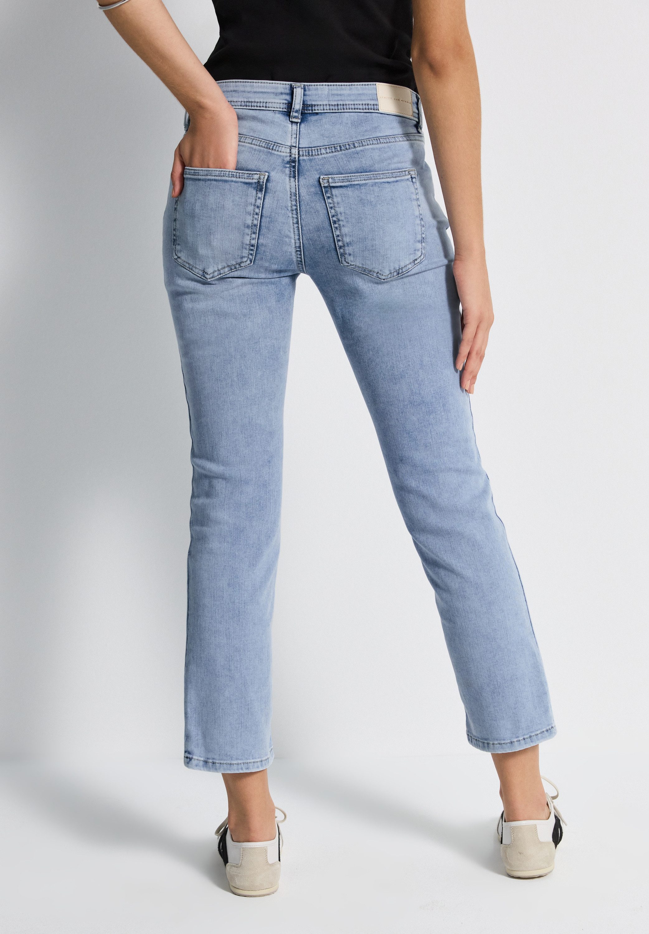 STREET ONE STUDIO Slim-fit-Jeans, Middle Waist günstig online kaufen