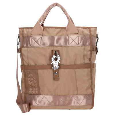 George Gina & Lucy Henkeltasche, Nylon