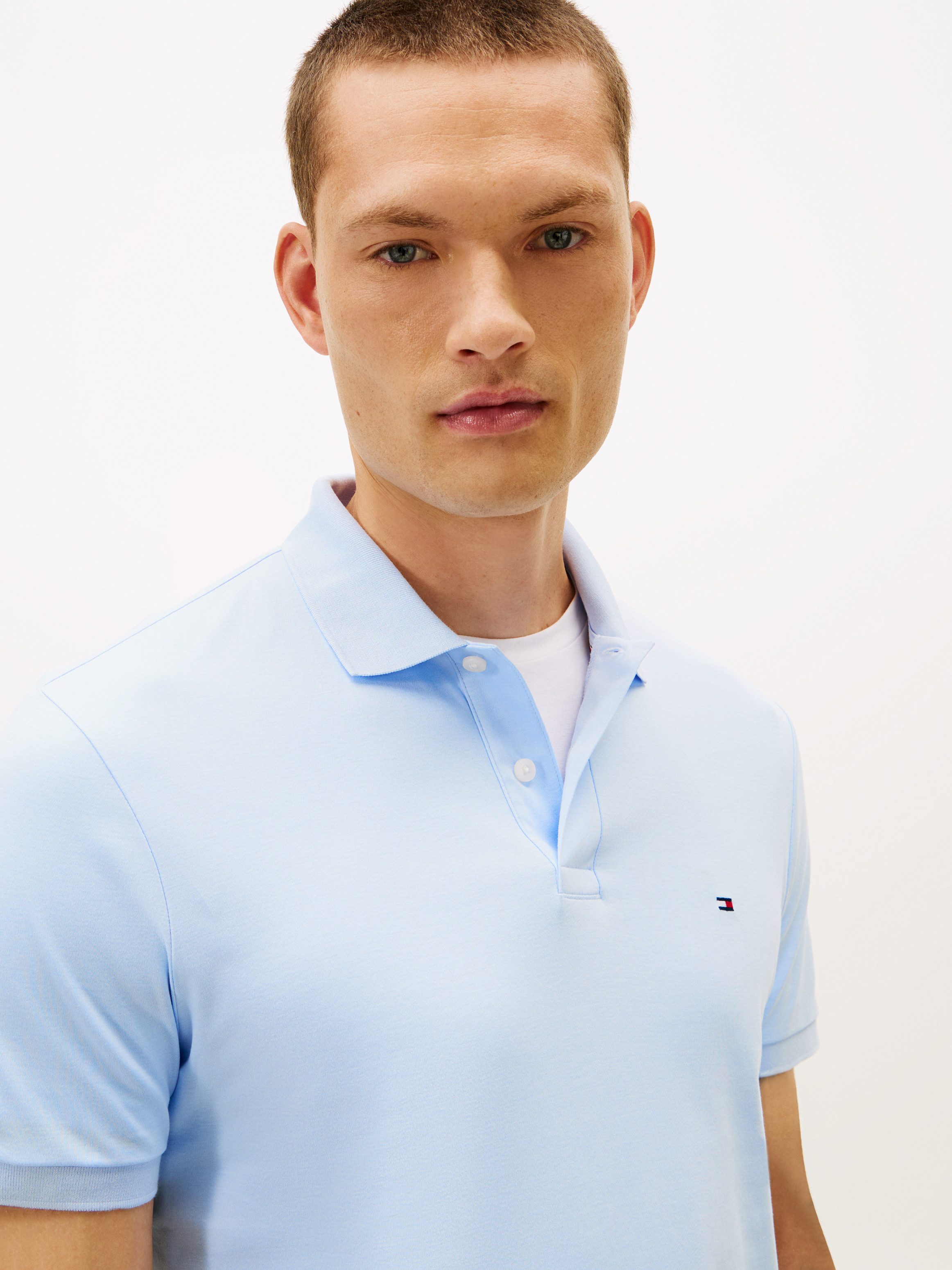 Tommy Hilfiger Poloshirt LIQUID COTTON REGULAR SEASONAL mit Logostickerei günstig online kaufen