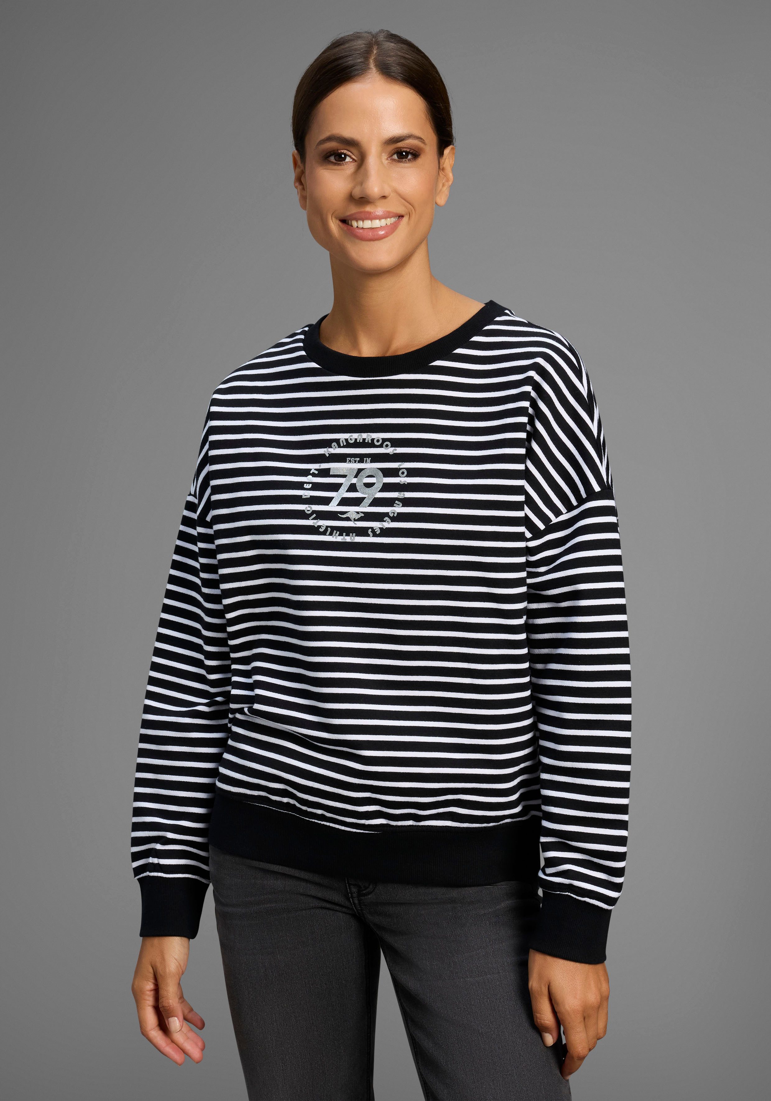 KangaROOS Sweatshirt im Oversize Look mit schimmerndem Frontprint günstig online kaufen