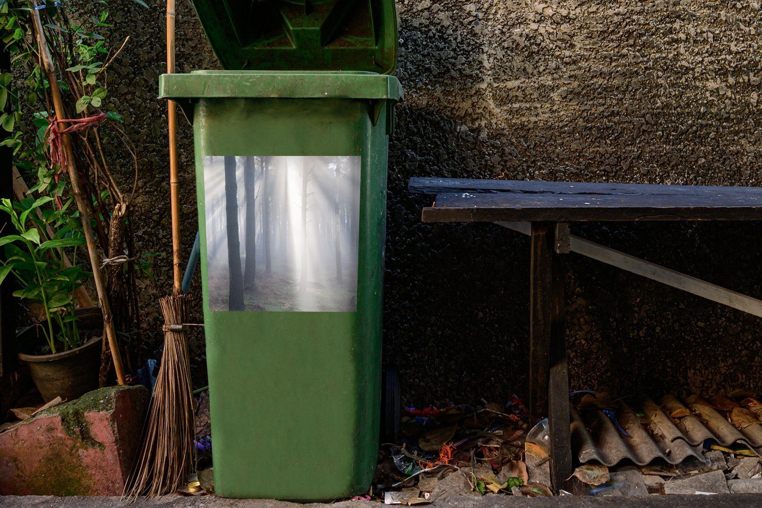 MuchoWow Wandsticker Sonnenstrahlen leuchten Sticker, Mülleimer-aufkleber, einem Wald (1 in St), Container, Mülltonne, Abfalbehälter