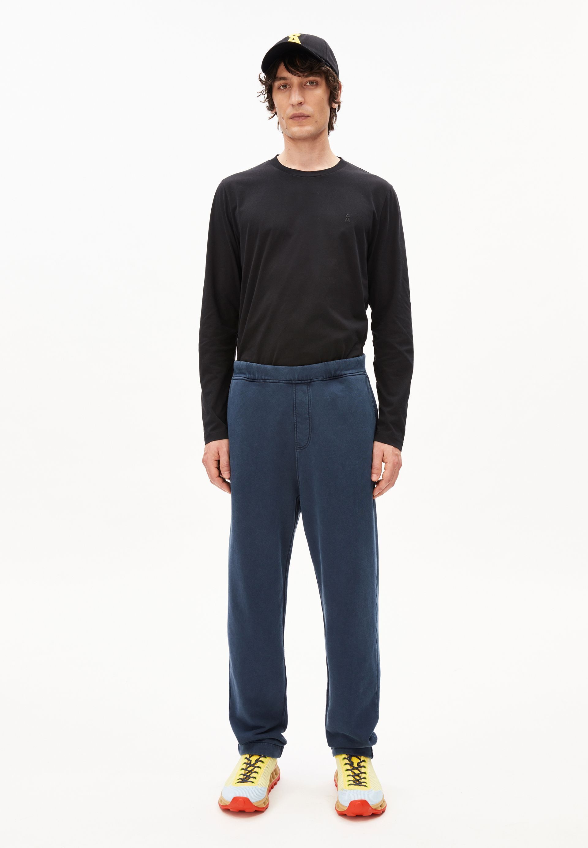 Armedangels Sweathose ICONIC Å GMT DYE Sweathose aus Bio-Baumwolle Relaxed Fit