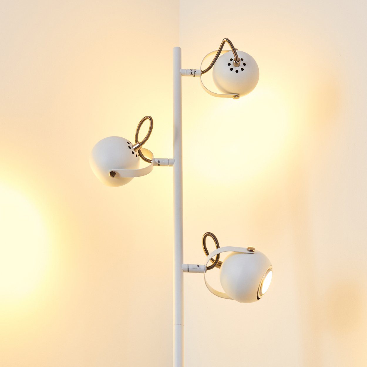 hofstein Stehlampe »Aquilea« Bodenlampe aus Kelvin, mit in 3xGU10 Fußschalter, sind Weiß/Chrom, verstellbar, Metall 3000 Leuchtenköpfe Leuchtmittel, Standlampe ohne