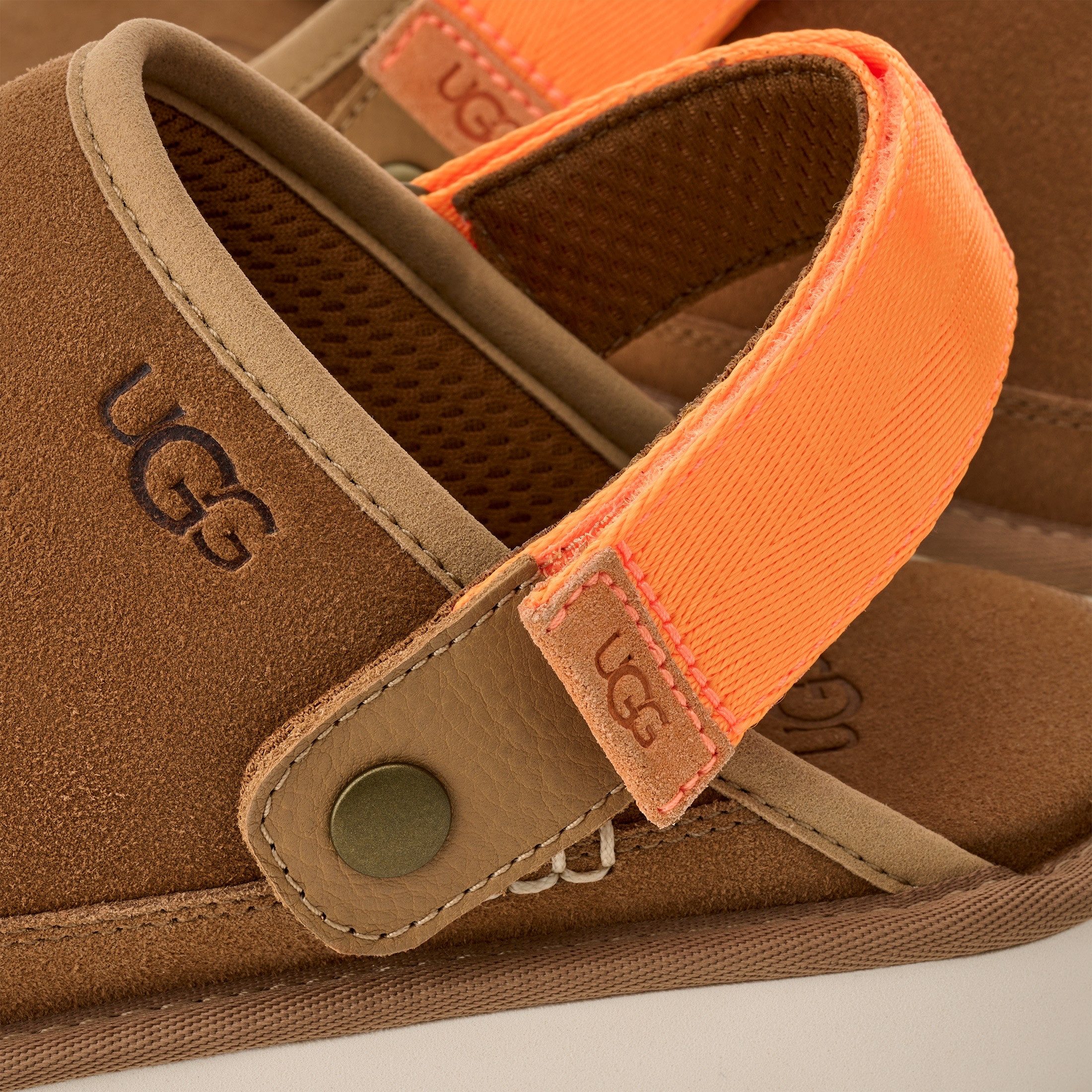 UGG Goldencoast Clog II Clog, Hausschuh, Slides, Mule mit gepolstertem Fußb günstig online kaufen