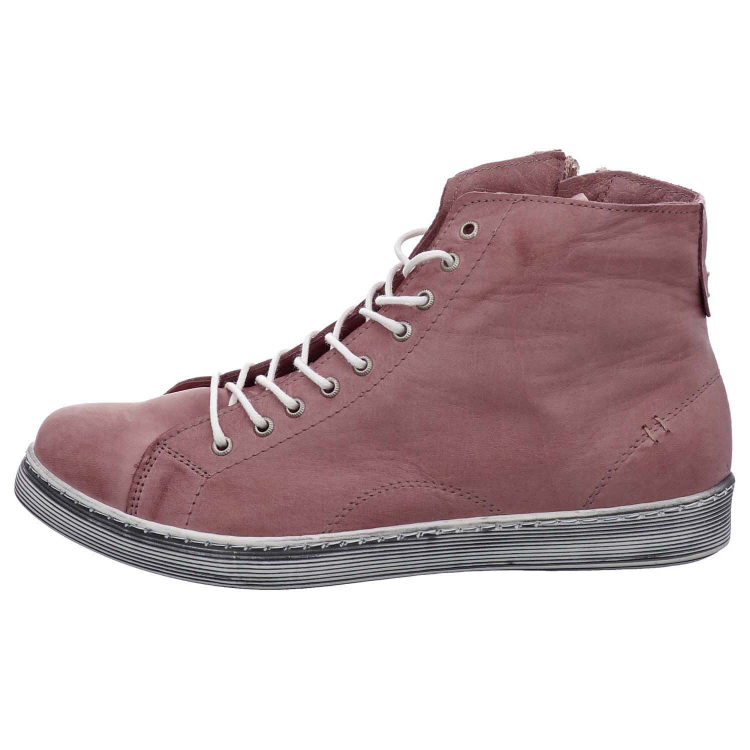 Schnürstiefel