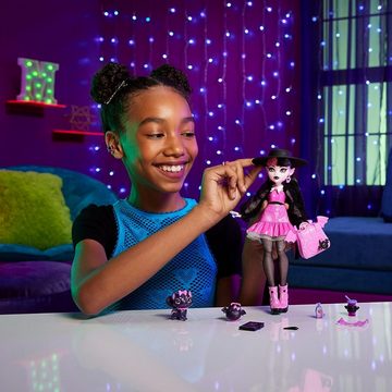 Mattel® Anziehpuppe Monster High Draculaura with Pet Fabulous Doll