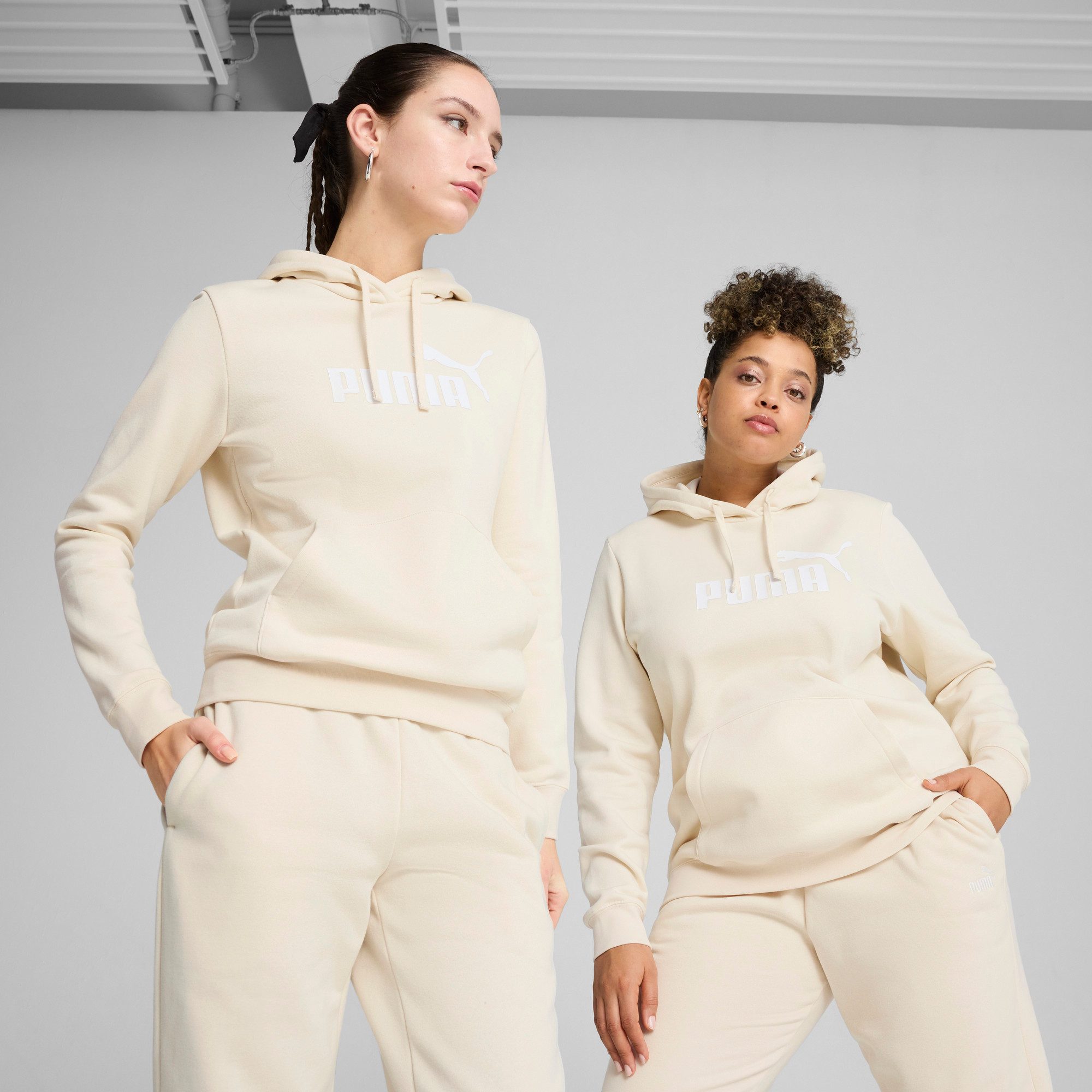 PUMA Kapuzensweatshirt ESS NO. 1 LOGO HOODIE FL (S)