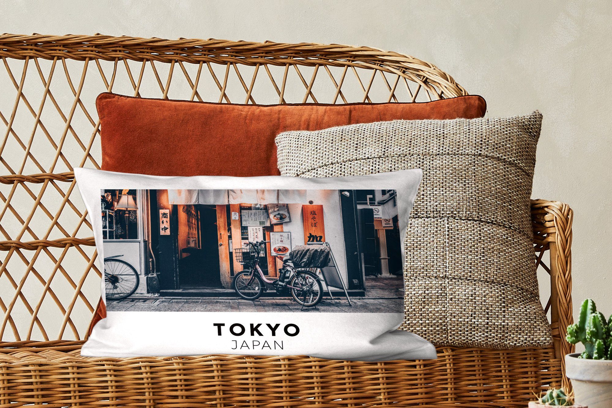MuchoWow Dekokissen Tokio - Japan mit Wohzimmer Schlafzimmer Füllung, Dekokissen - Zierkissen, Fahrrad, Dekoration