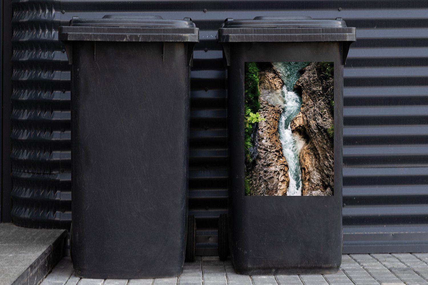 Mülleimer-aufkleber, MuchoWow Alpen St), - Mülltonne, Fluss - Sticker, Container, Abfalbehälter (1 Fels Wandsticker