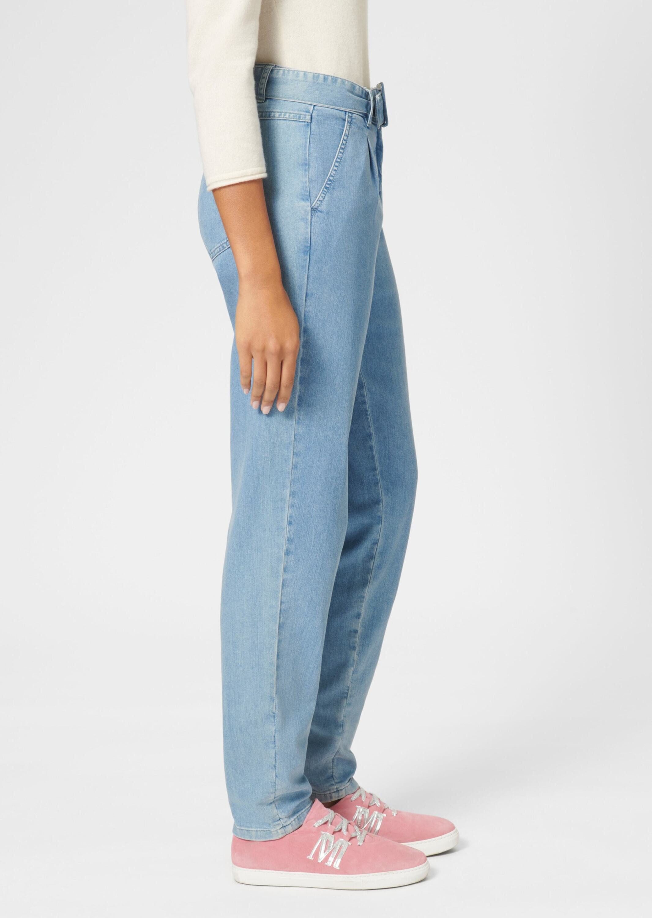 MADELEINE Gerade Jeans Bundfalten-Hose mit konischem Bein Uni-Design, ohne Kragen, Verschluss mit Knopf und Reißverschluss