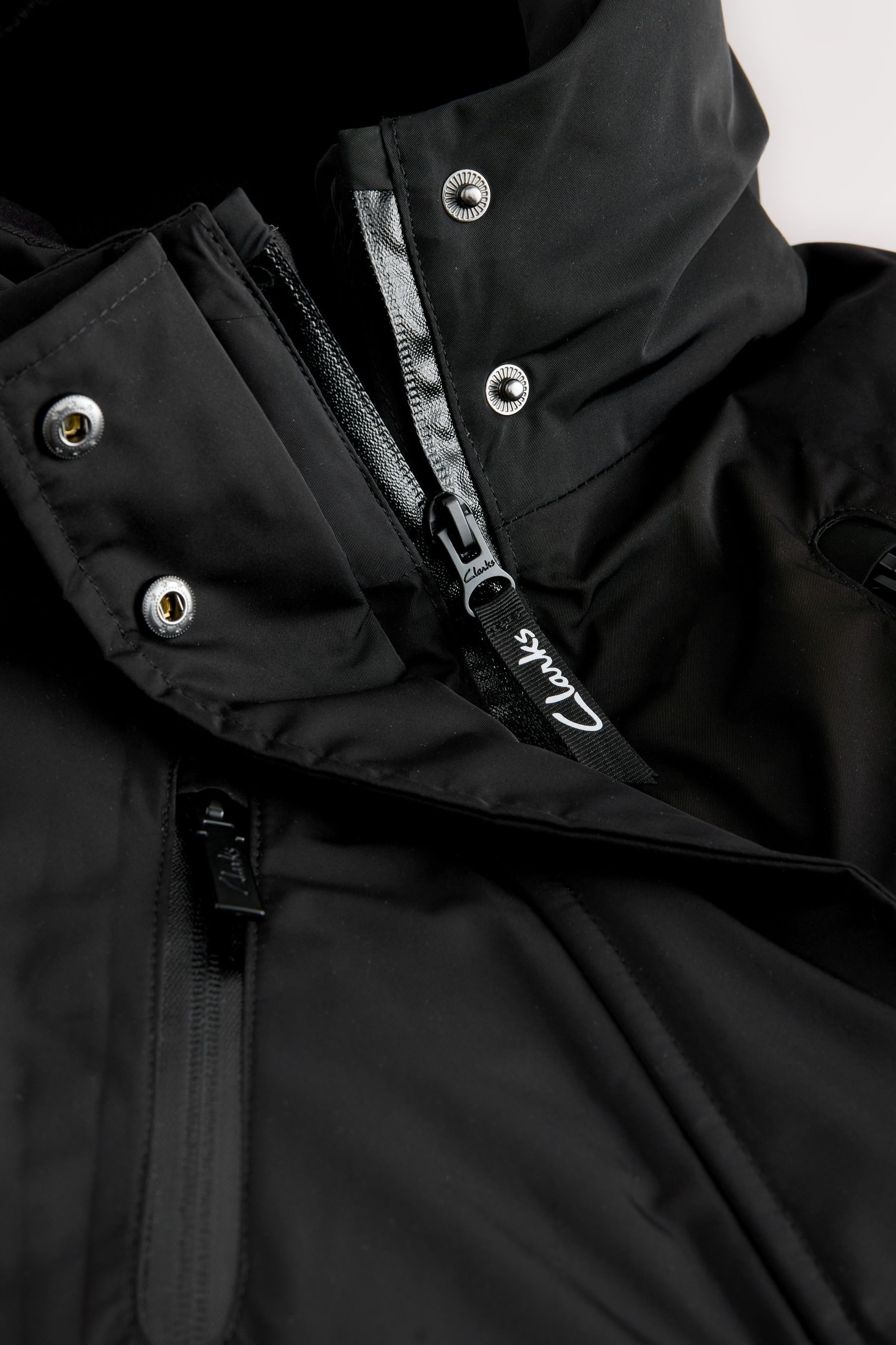 Clarks Funktionsmantel Clarks Wasserabweisender, wattierter Tech Mantel (1-tlg)