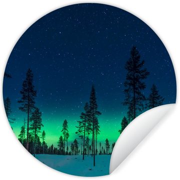 MuchoWow Wandsticker Nordlicht - Schnee - Bäume - Natur - Grün (1 St), Tapetenkreis für Kinderzimmer, Tapetenaufkleber, Rund, Wohnzimmer