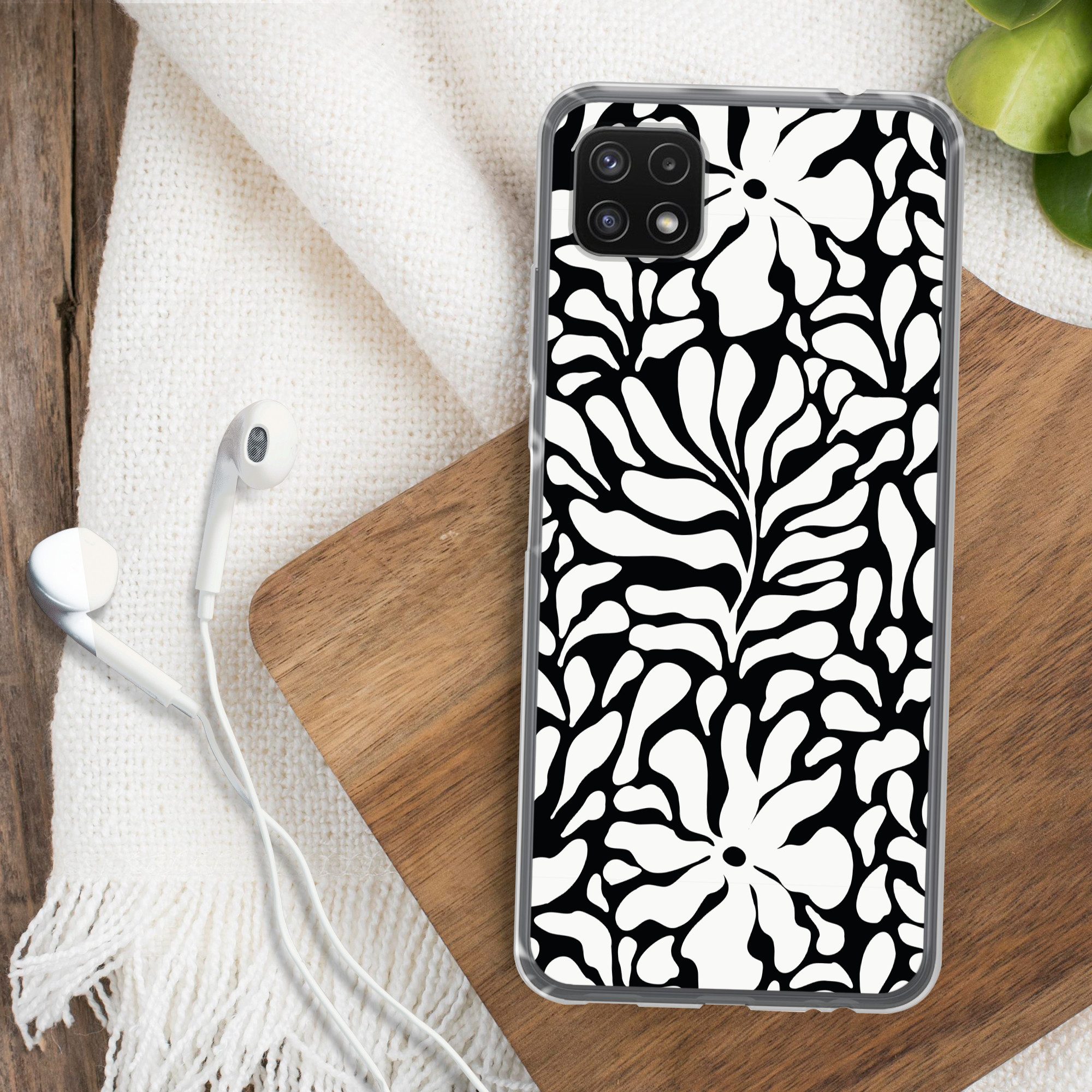 MuchoWow Handyhülle für Samsung Galaxy A22 5G Blumendruck - Schwarz - Weiß - Blätter, Smartphone-Bumper, Print, Handy Schutzhülle Dünn