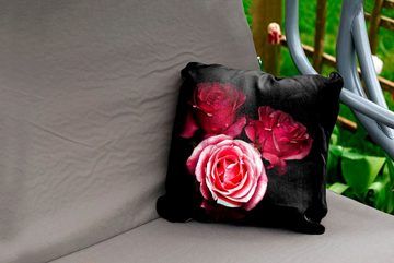 MuchoWow Dekokissen Ein Foto von rosa Rosen mit schwarzem Hintergrund, Kissenbezüge, Kissenhülle, Dekokissen, Dekokissenbezug, Outdoor