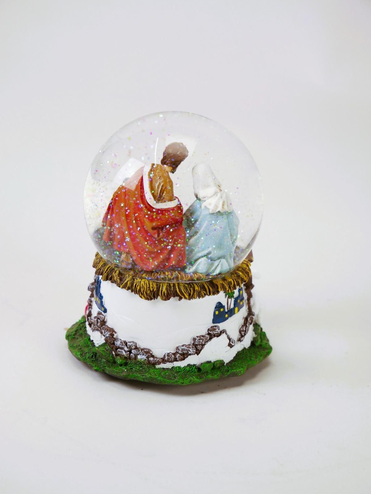 Musicboxworld Spieluhr Krippenglobus 100 mm spielt die Melodie „Stille Nacht“