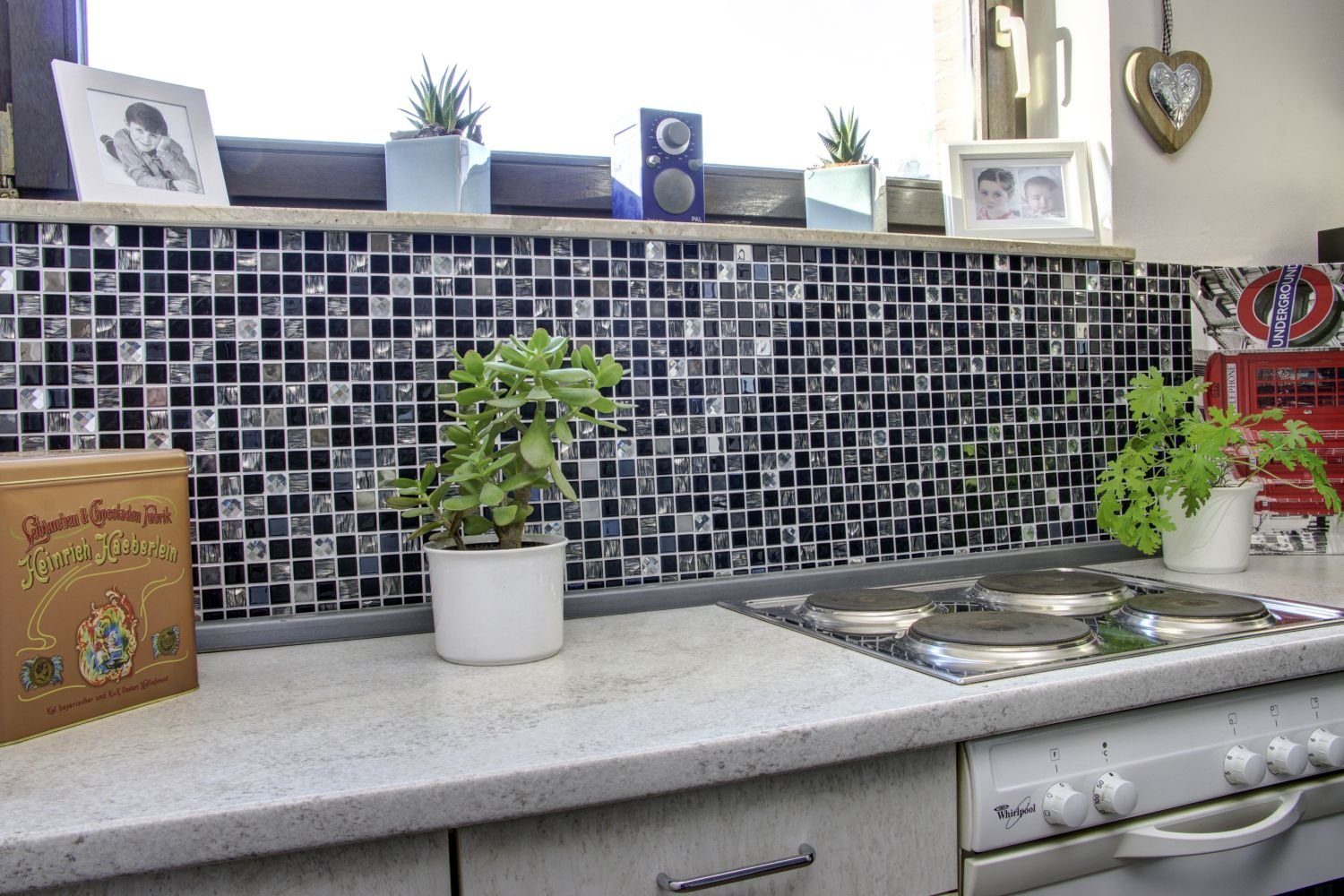 Mosani Wandfliese Selbstklebende Glasmosaik Edelstahl Mosaikfliesen glänzend, Dekorativer DIY Wandverblender