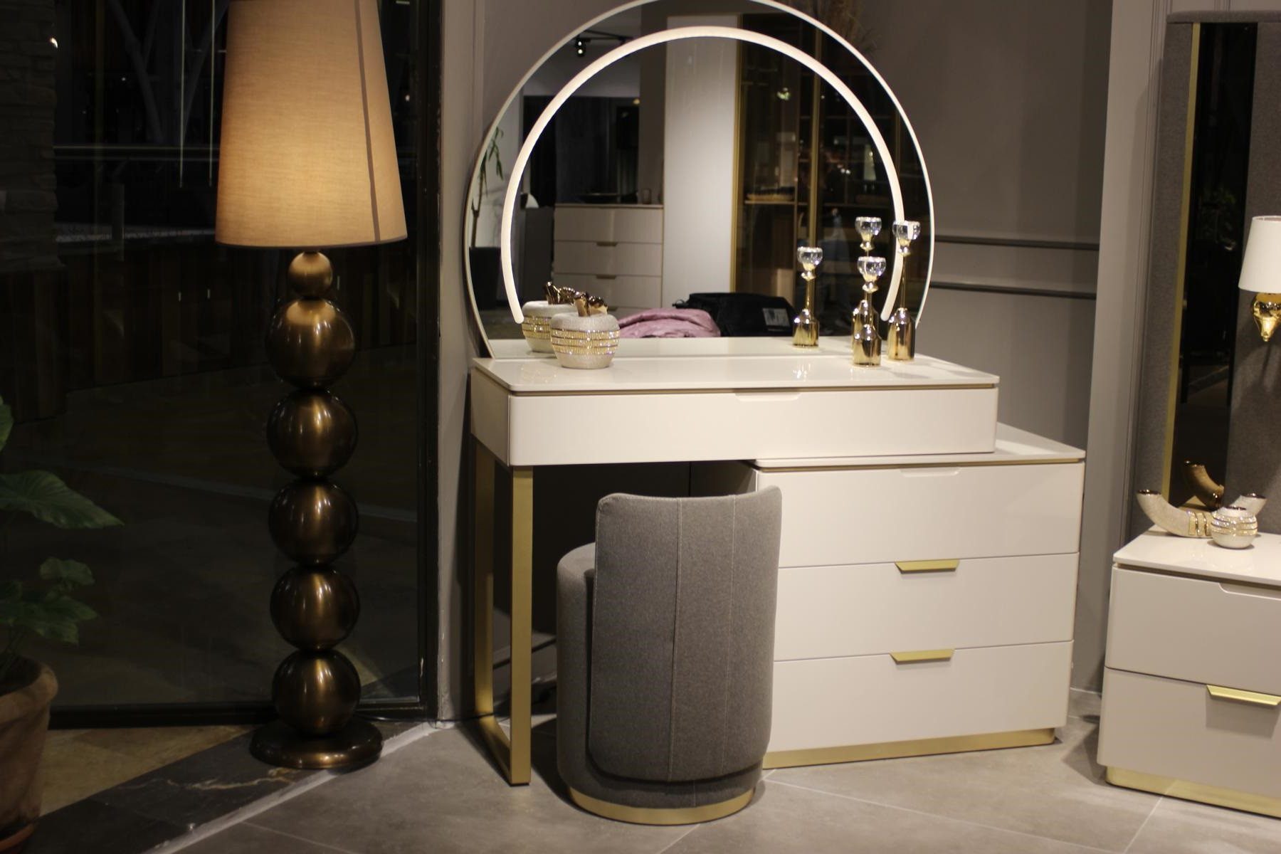 Schminktisch Frisiertisch Set Konsole Spiegel Schlafzimmer Design Hocker