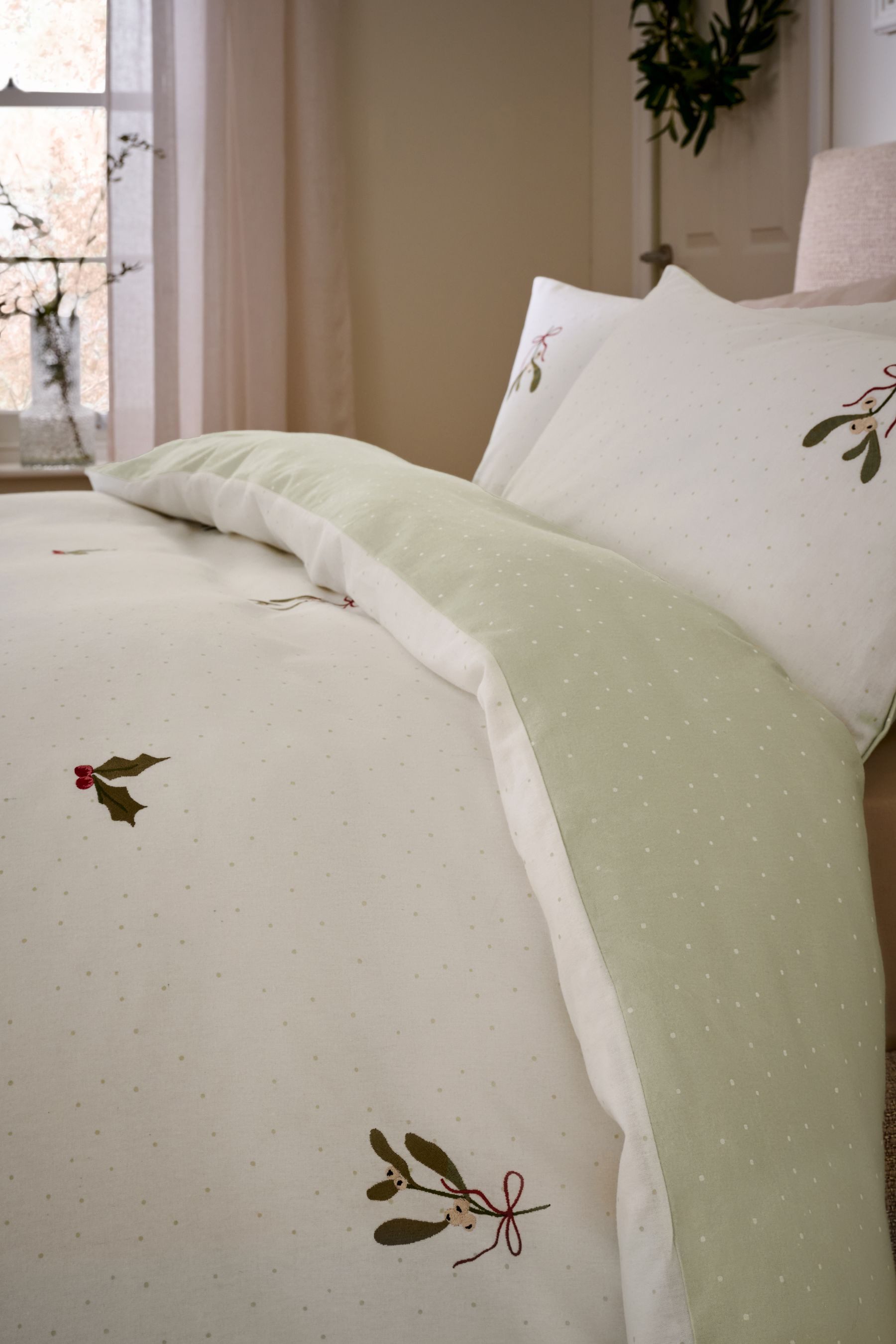 Next Bett-Set Angeraute Bettbgarnitur, weihnachtliche Stickerei, Bezug: Baumwolle