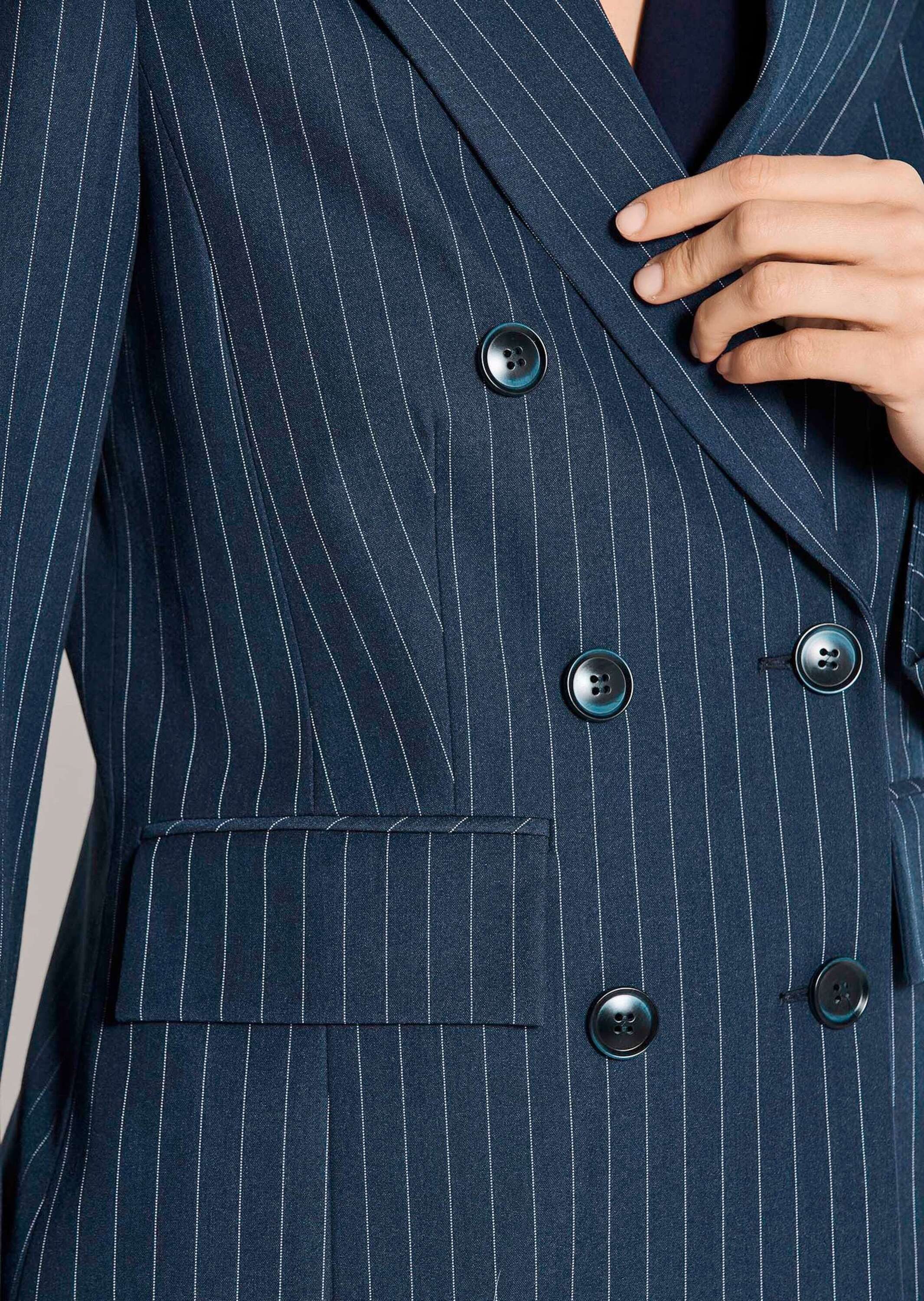 MADELEINE Kurzblazer Longblazer mit Nadelstreifen Jerseyblazer mit Revers, Knopfverschluss, Pattentaschen und Langarm – Bild 4 von 5