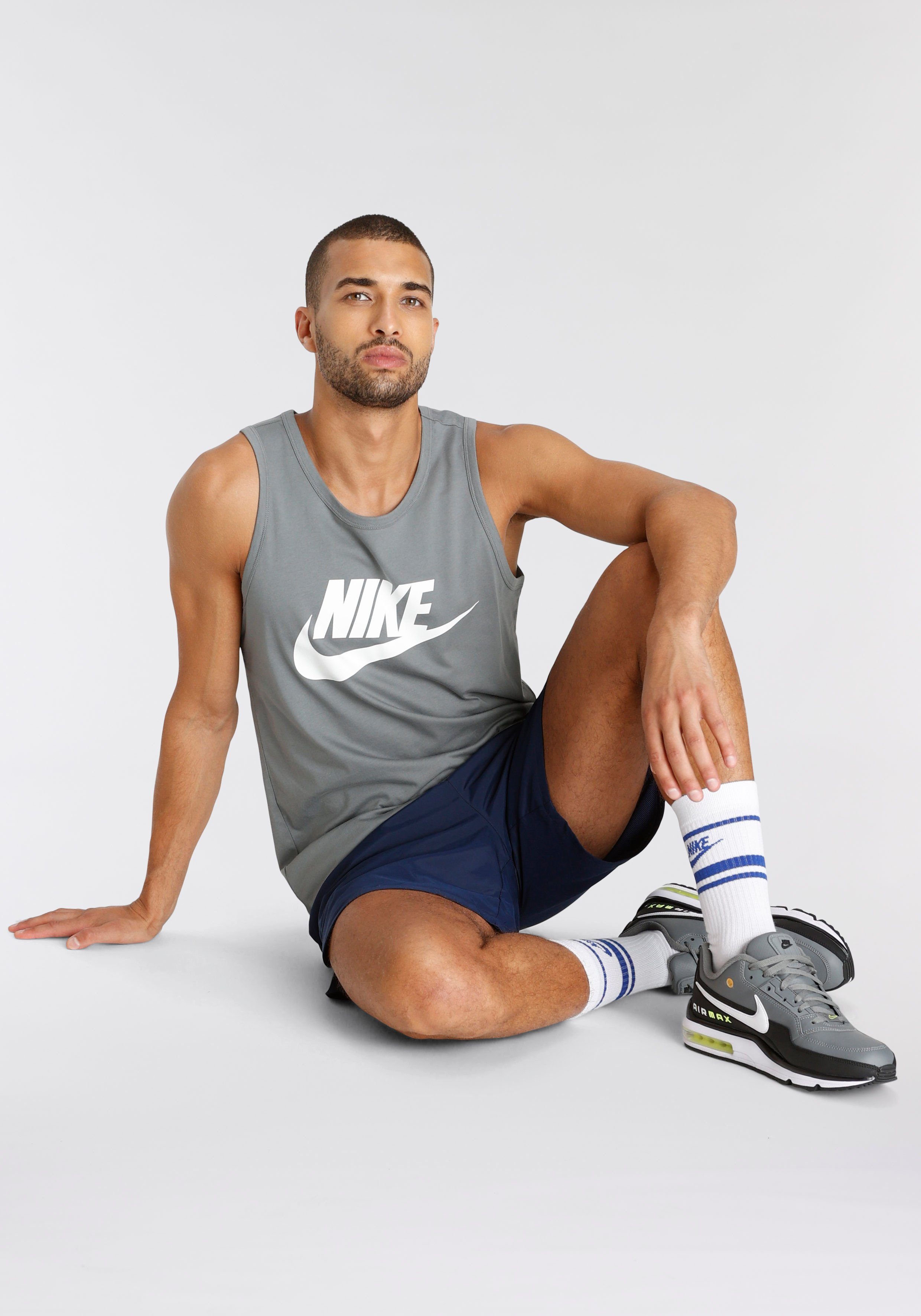 Sportswear Nike MIDNIGHT Sport Flow Woven NAVY/WHITE Shorts Essentials Lined Men's Shorts