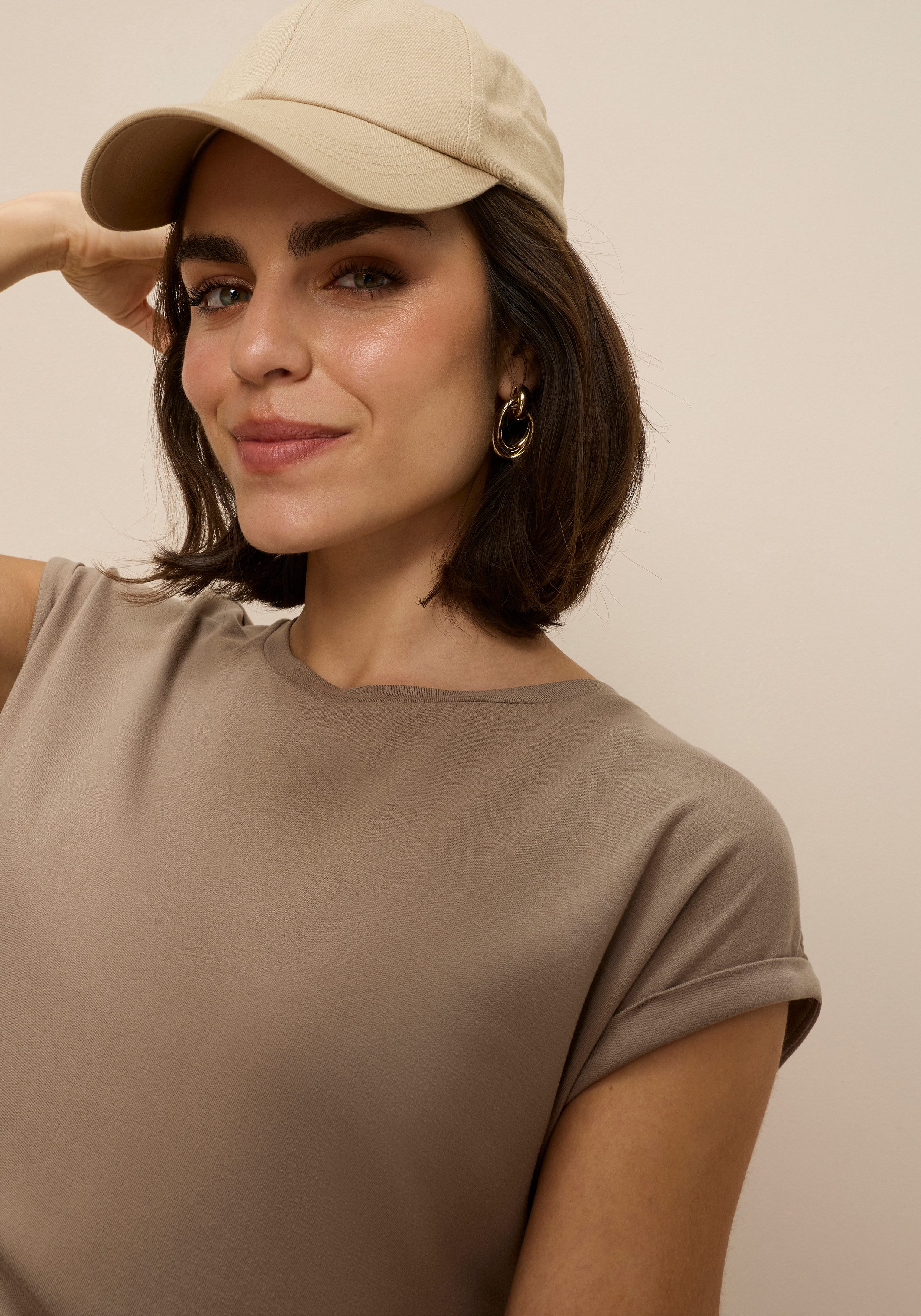 Tamaris T-Shirt Regular Fit, mit überlappenden Schultern, Kurzarm mit Aufschlag. € 24,99, (€ 24,99 pro 1 Stk).