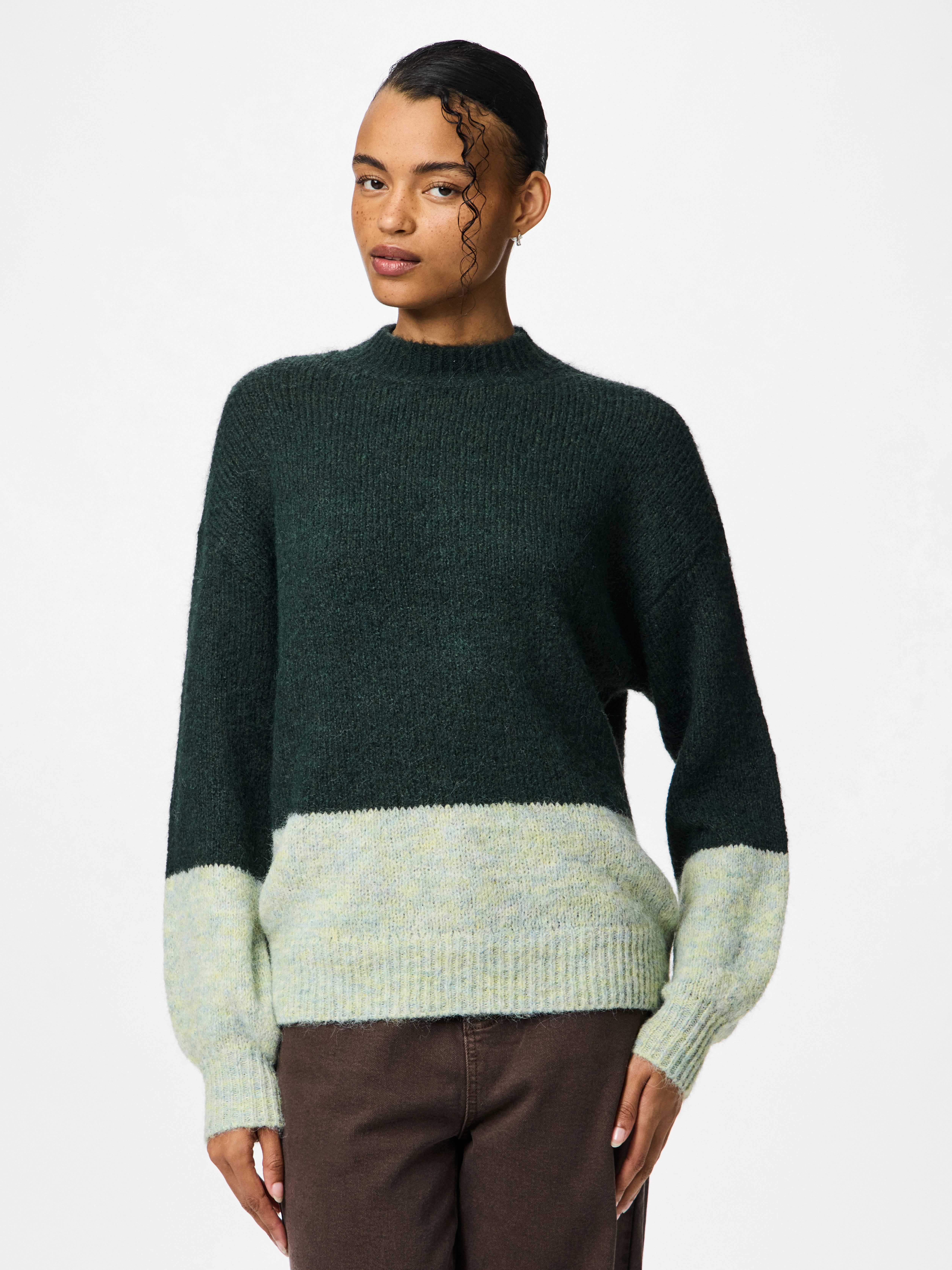 pieces Rundhalspullover PCIVY LS O-NECK COLOR günstig online kaufen