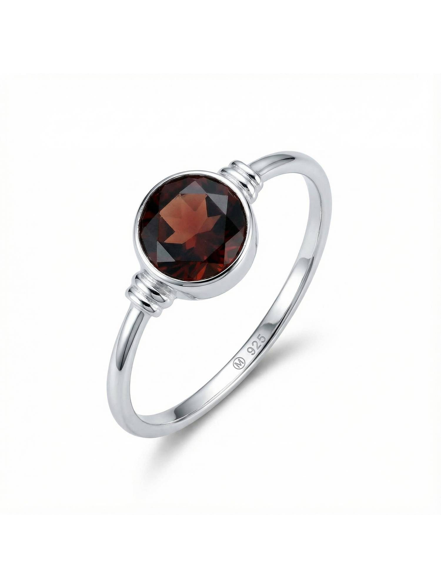 Silberring TOLU aus 925 Silber mit Granat facettiert
