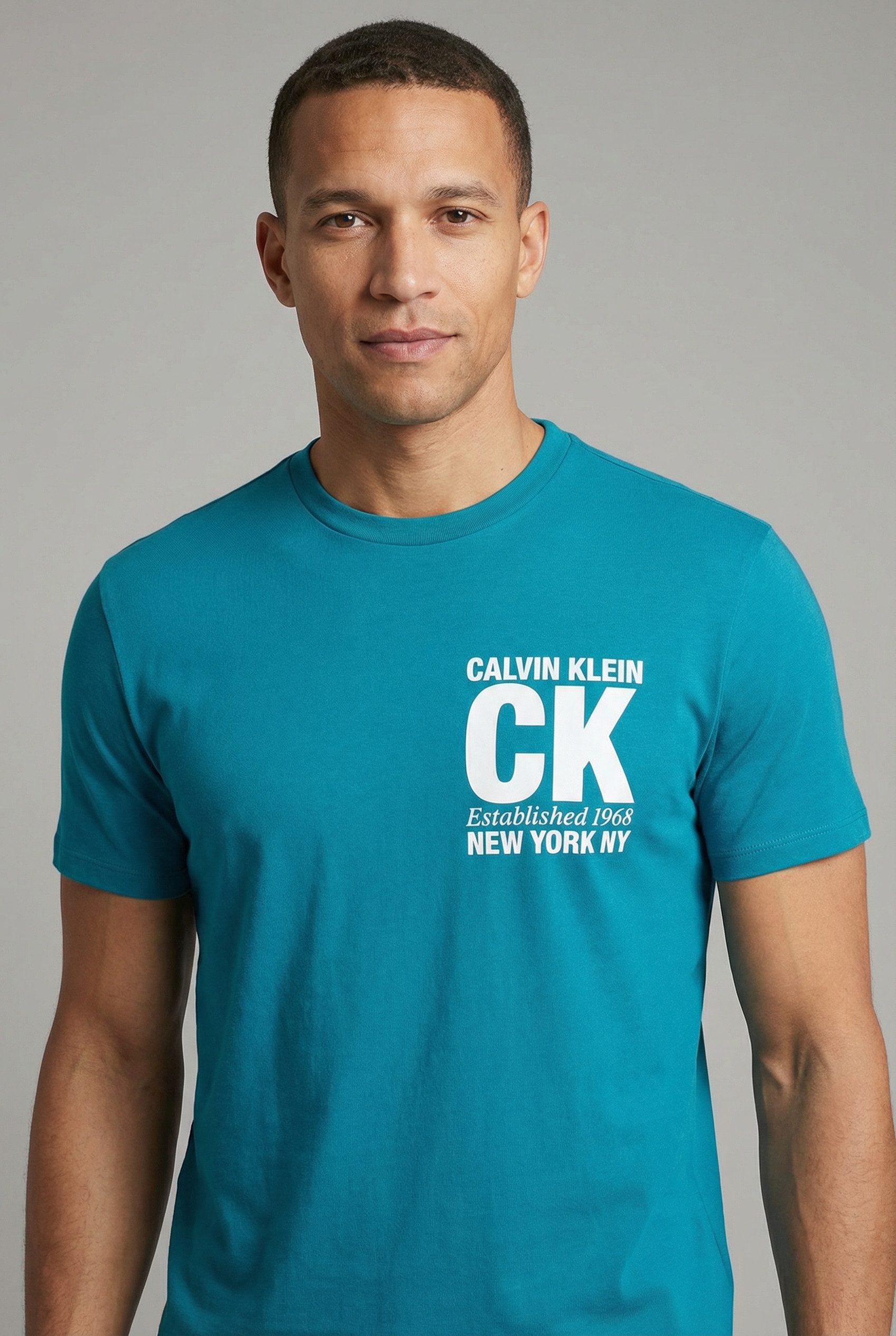Calvin Klein T-Shirt Regular fit, mit Rundhalsausschnitt